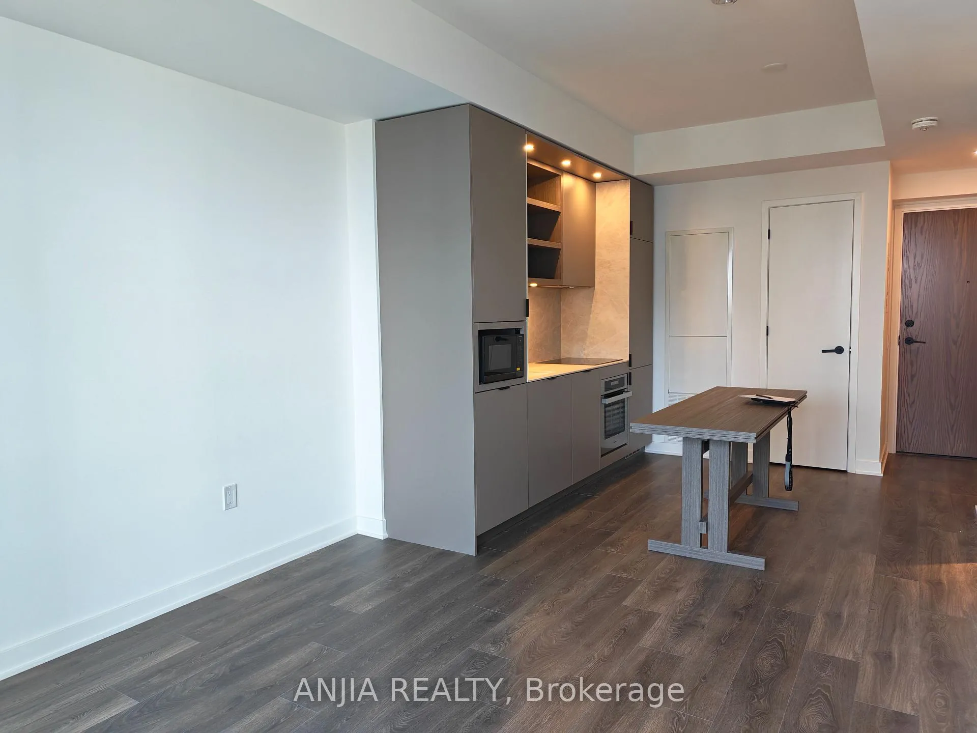 Photo 9 of Unit 3413, 55 Charles Street E, Toronto, Church-Yonge Corridor — HOMEH
