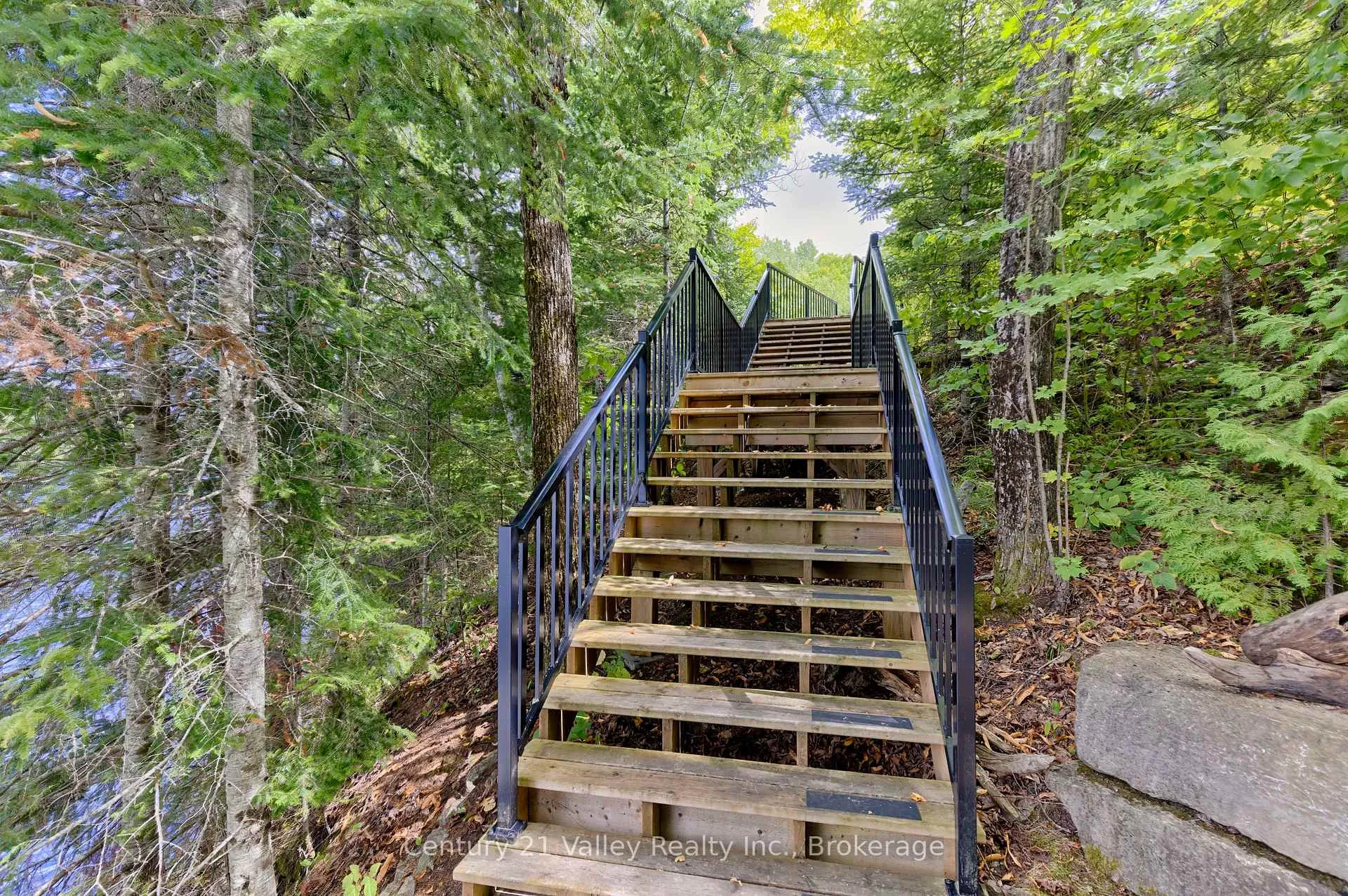 Photo 15 of 671 Graphite Bay Road, Greater Madawaska — HOMEH