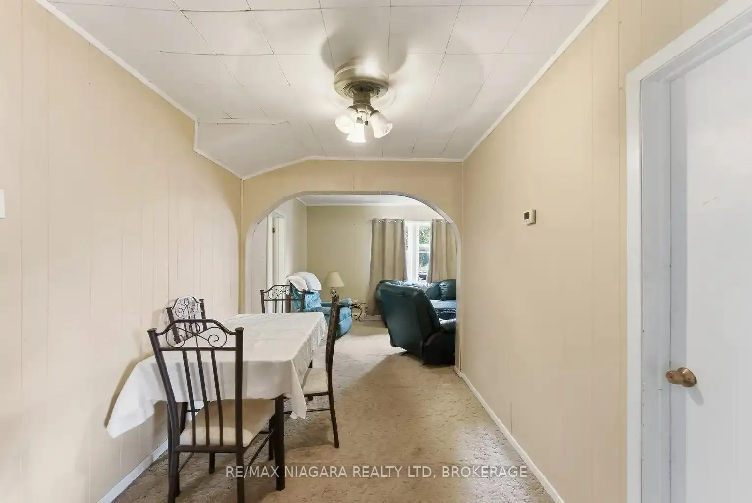Photo 19 of 5719 Temperance Avenue E, Niagara Falls, Hospital — HOMEH