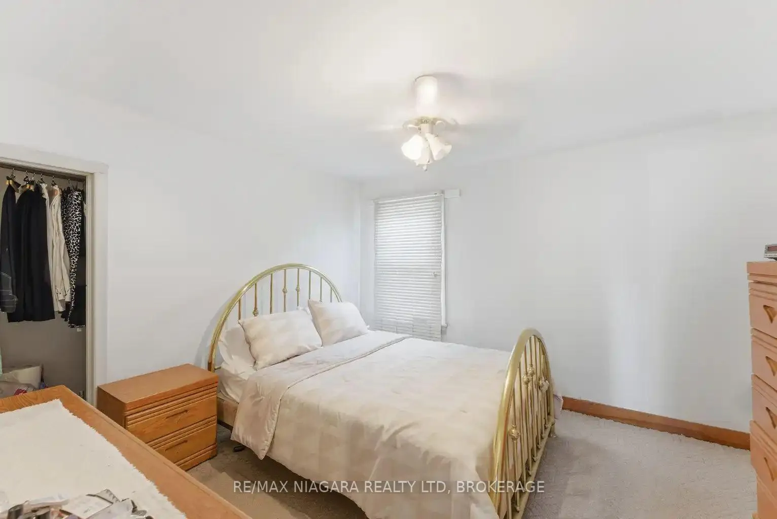 Photo 24 of 5719 Temperance Avenue E, Niagara Falls, Hospital — HOMEH