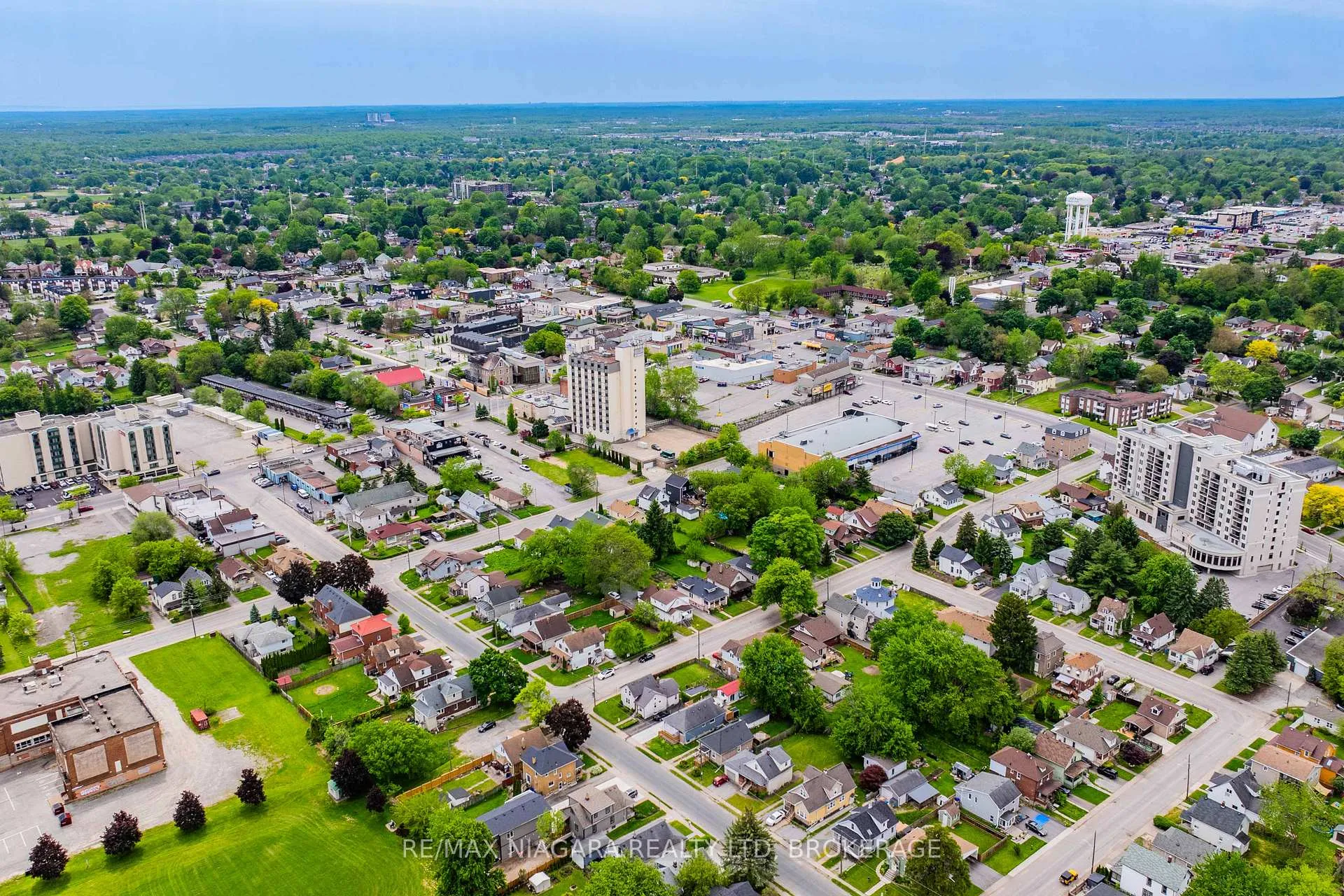 Photo 38 of 5719 Temperance Avenue E, Niagara Falls, Hospital — HOMEH