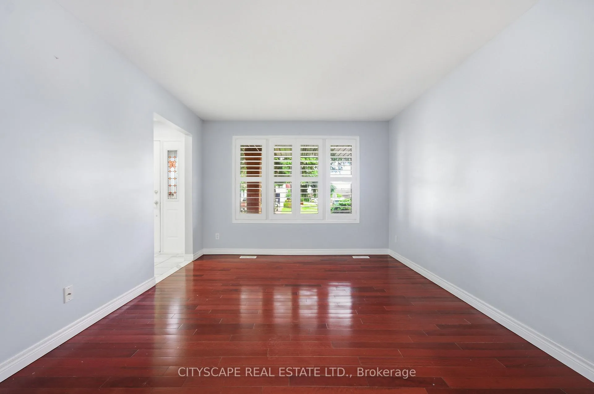 Photo 5 of 3154 Fazio Drive, Windsor — HOMEH