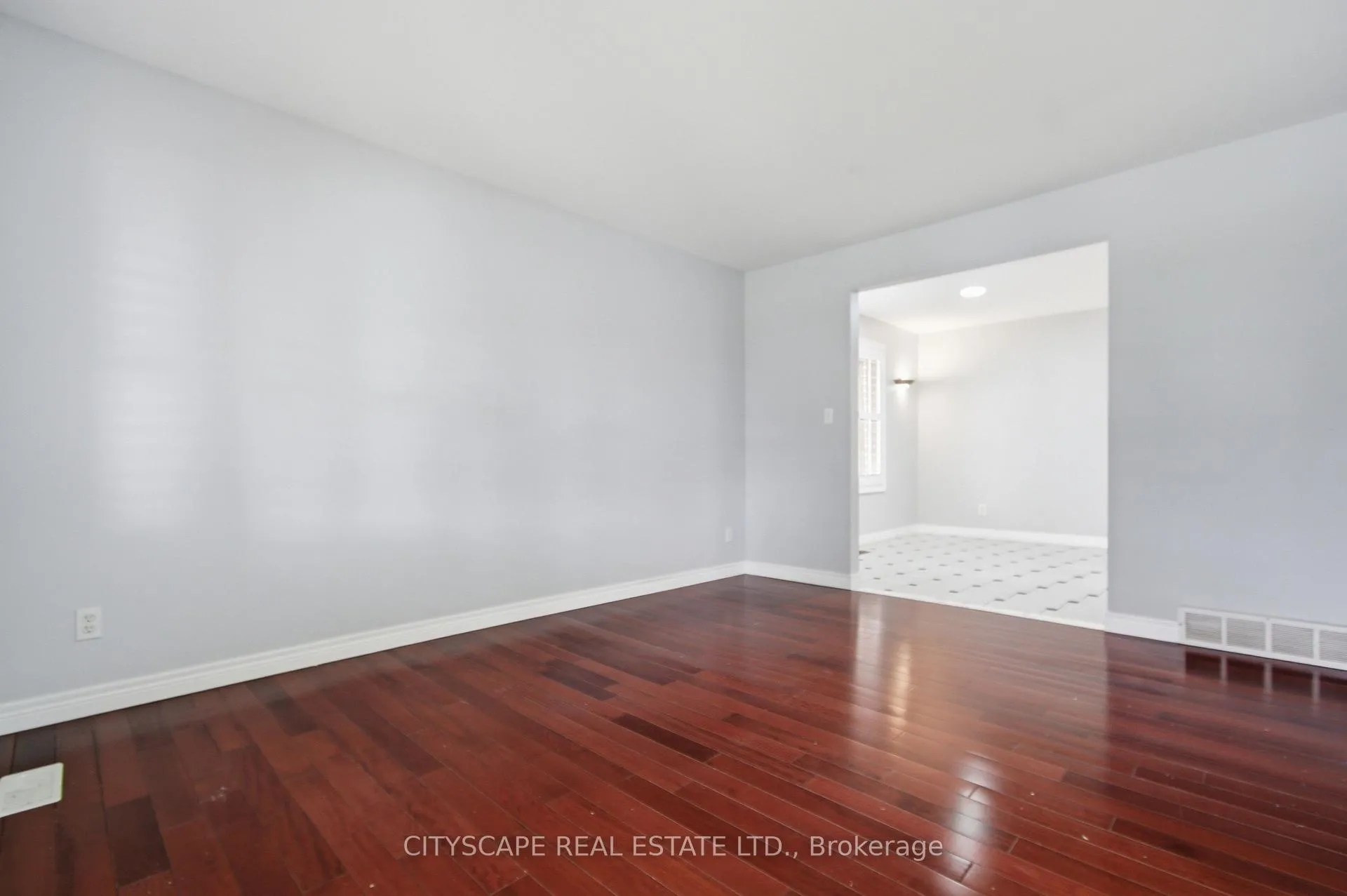 Photo 6 of 3154 Fazio Drive, Windsor — HOMEH