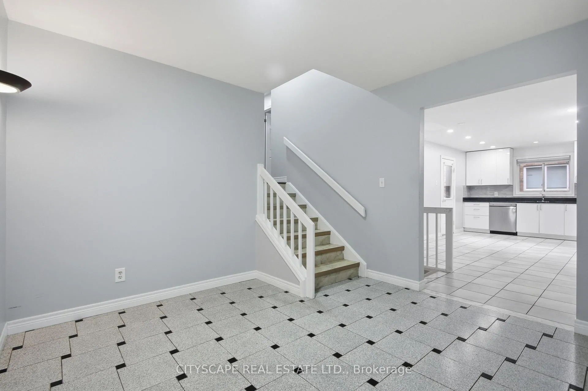 Photo 7 of 3154 Fazio Drive, Windsor — HOMEH