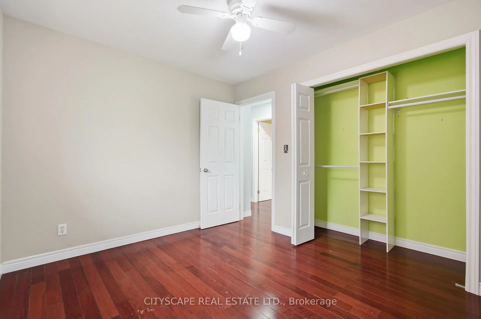 Photo 15 of 3154 Fazio Drive, Windsor — HOMEH