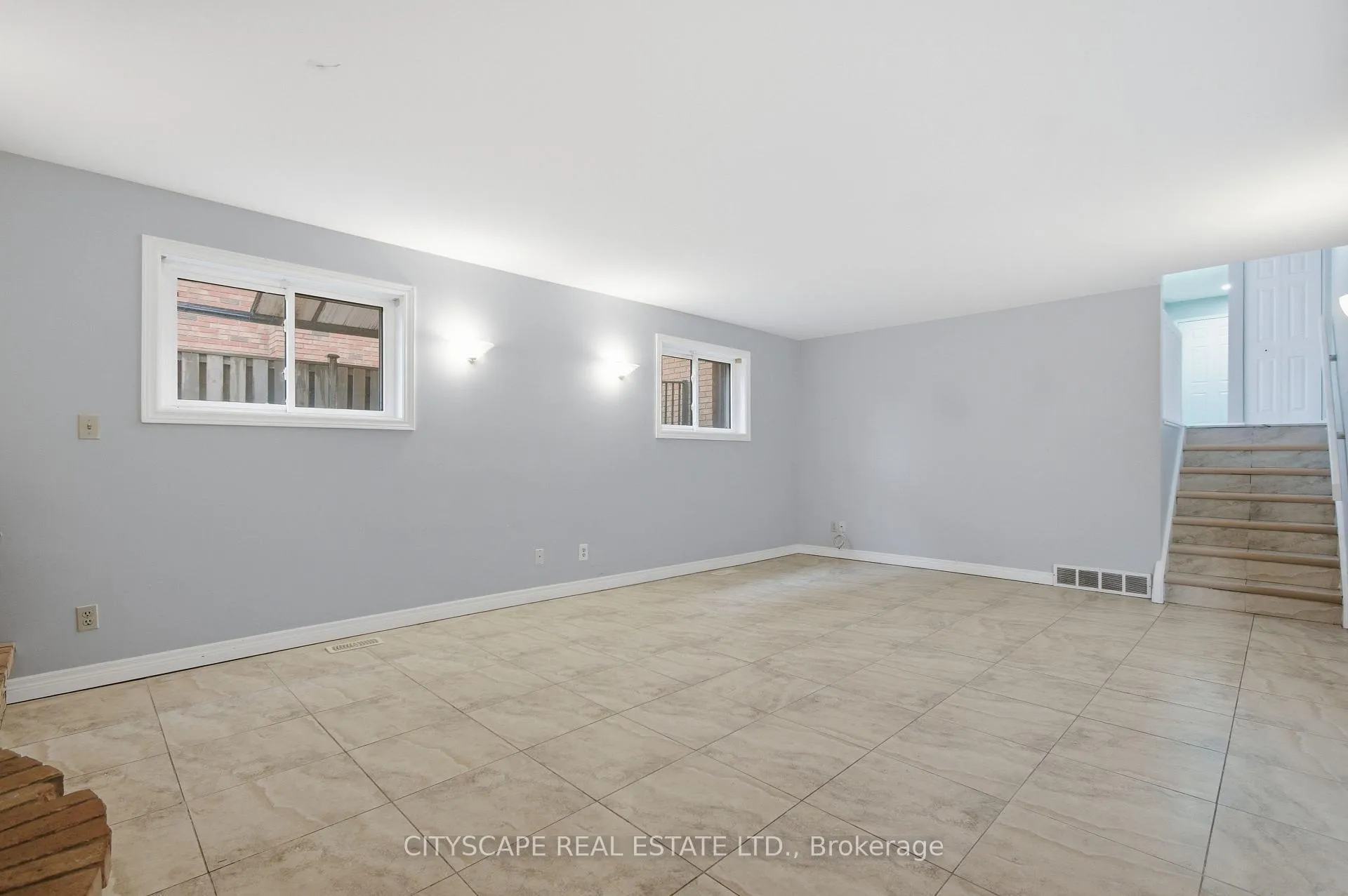 Photo 21 of 3154 Fazio Drive, Windsor — HOMEH