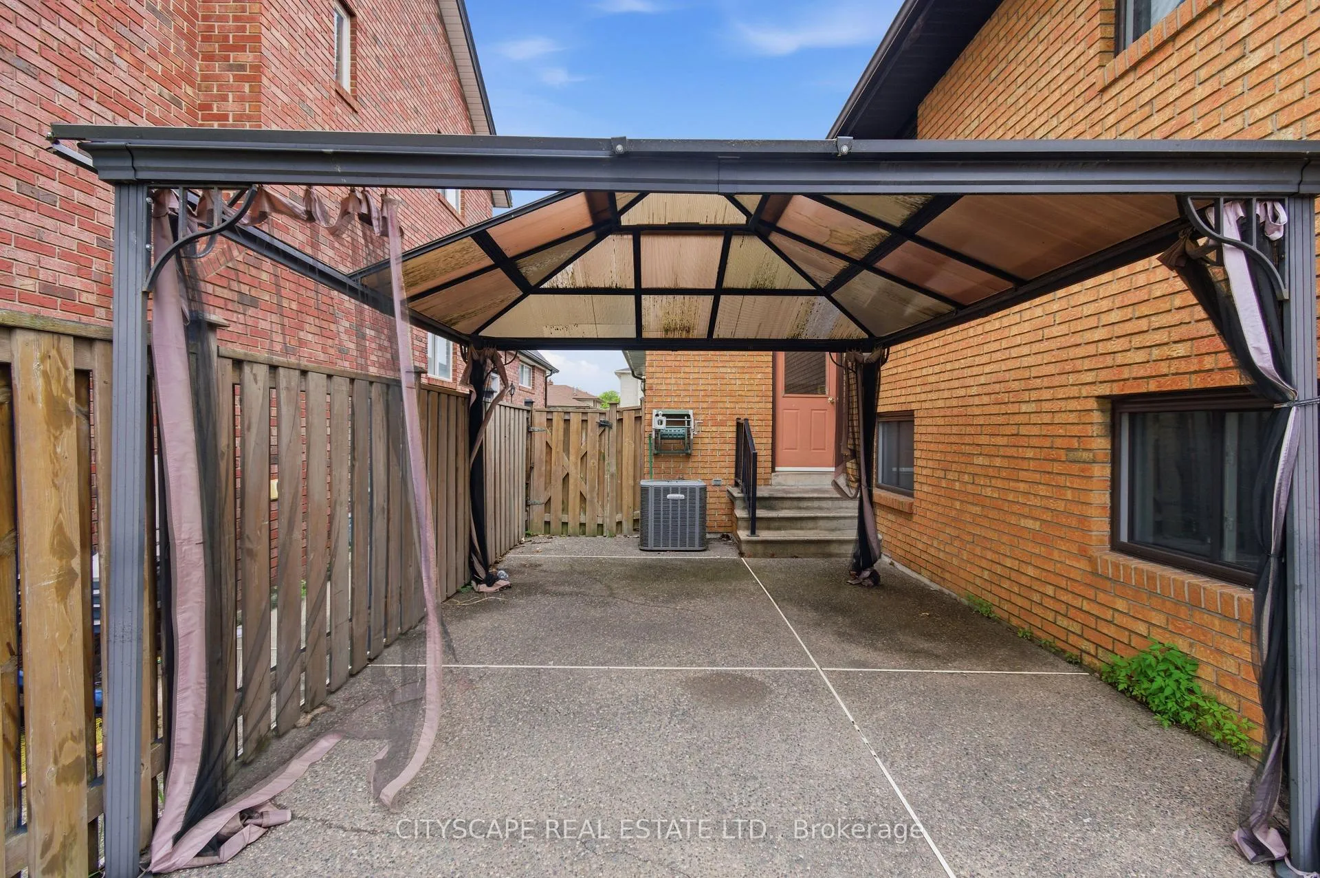 Photo 30 of 3154 Fazio Drive, Windsor — HOMEH