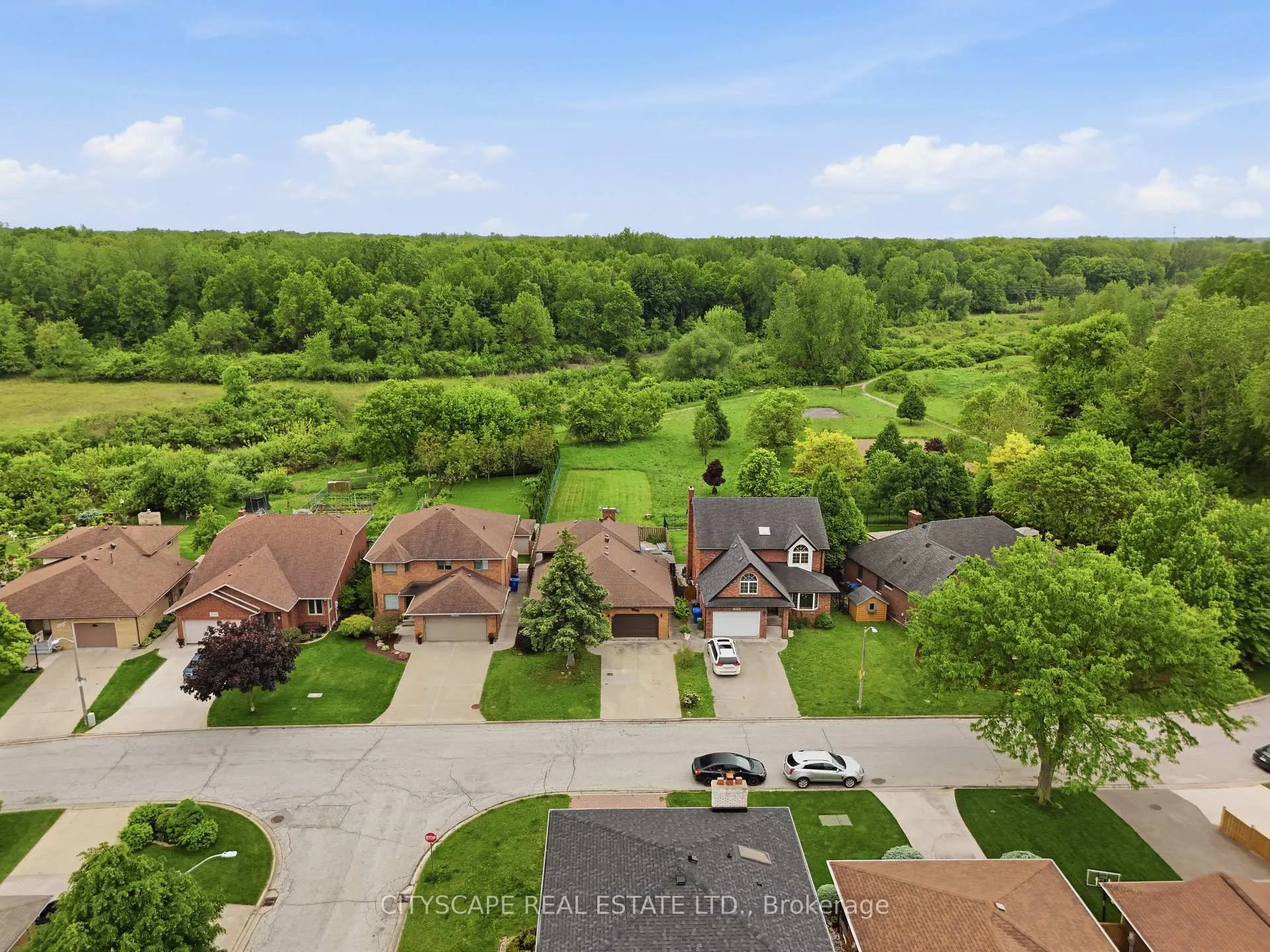 Photo 34 of 3154 Fazio Drive, Windsor — HOMEH