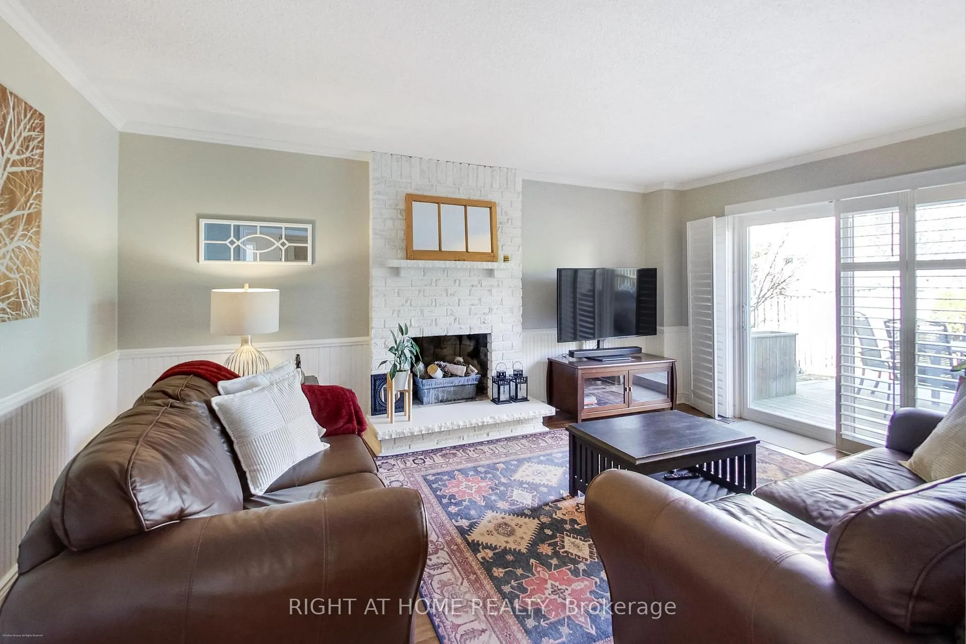 Photo 11 of 885 Dales Avenue, Newmarket, Gorham-College Manor — HOMEH