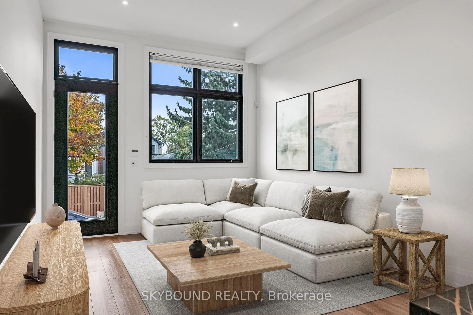Photo 5 of 323 Mortimer Avenue, Toronto, Danforth Village-East York — HOMEH