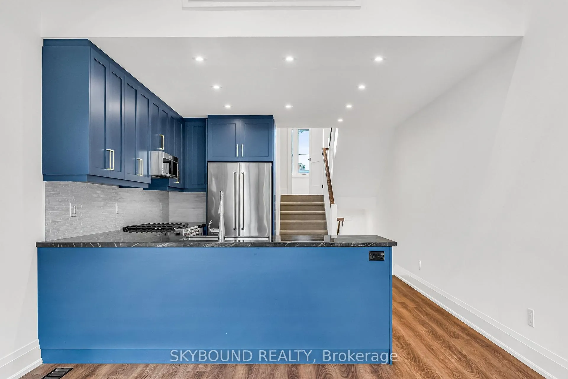 Photo 9 of 323 Mortimer Avenue, Toronto, Danforth Village-East York — HOMEH