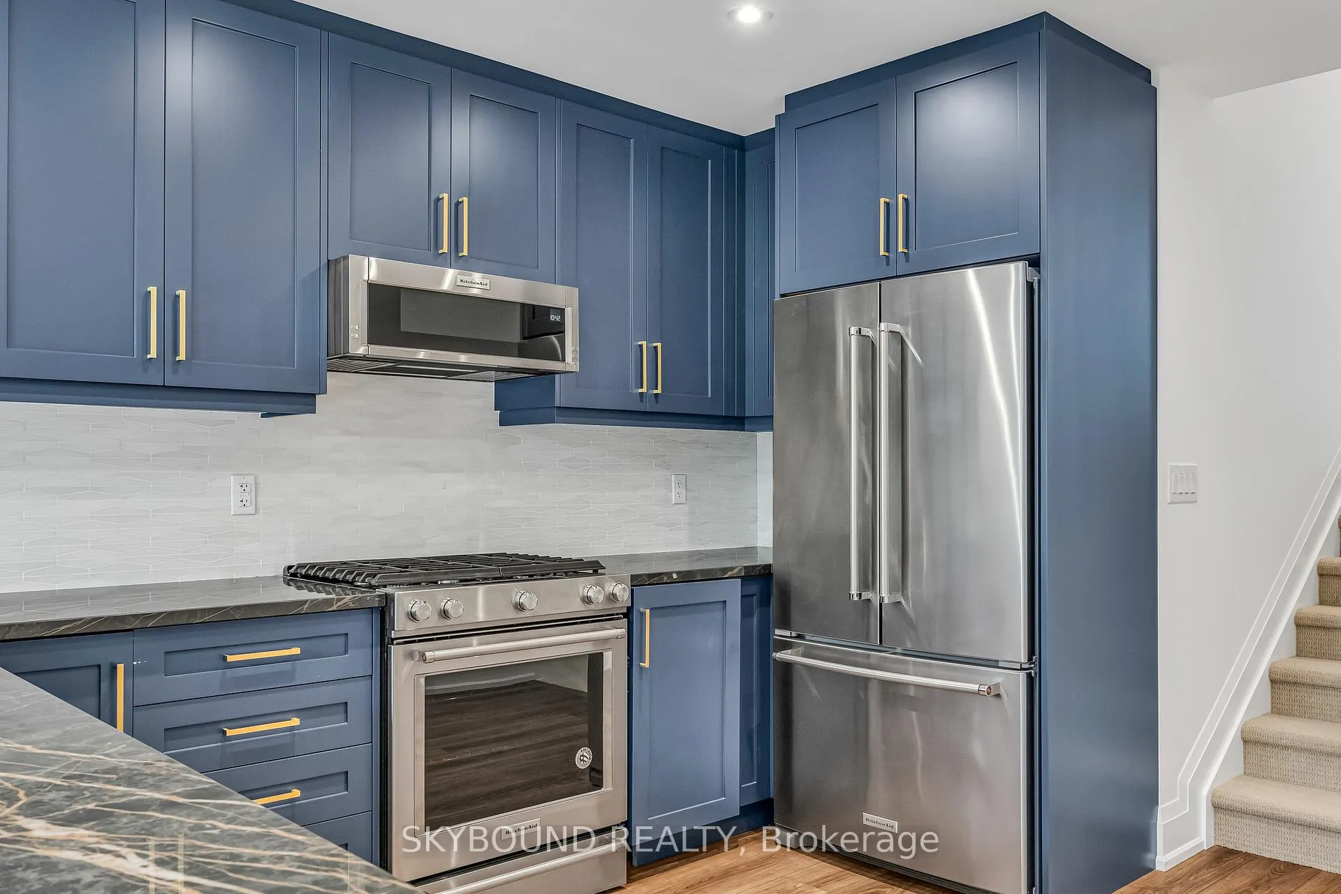 Photo 11 of 323 Mortimer Avenue, Toronto, Danforth Village-East York — HOMEH