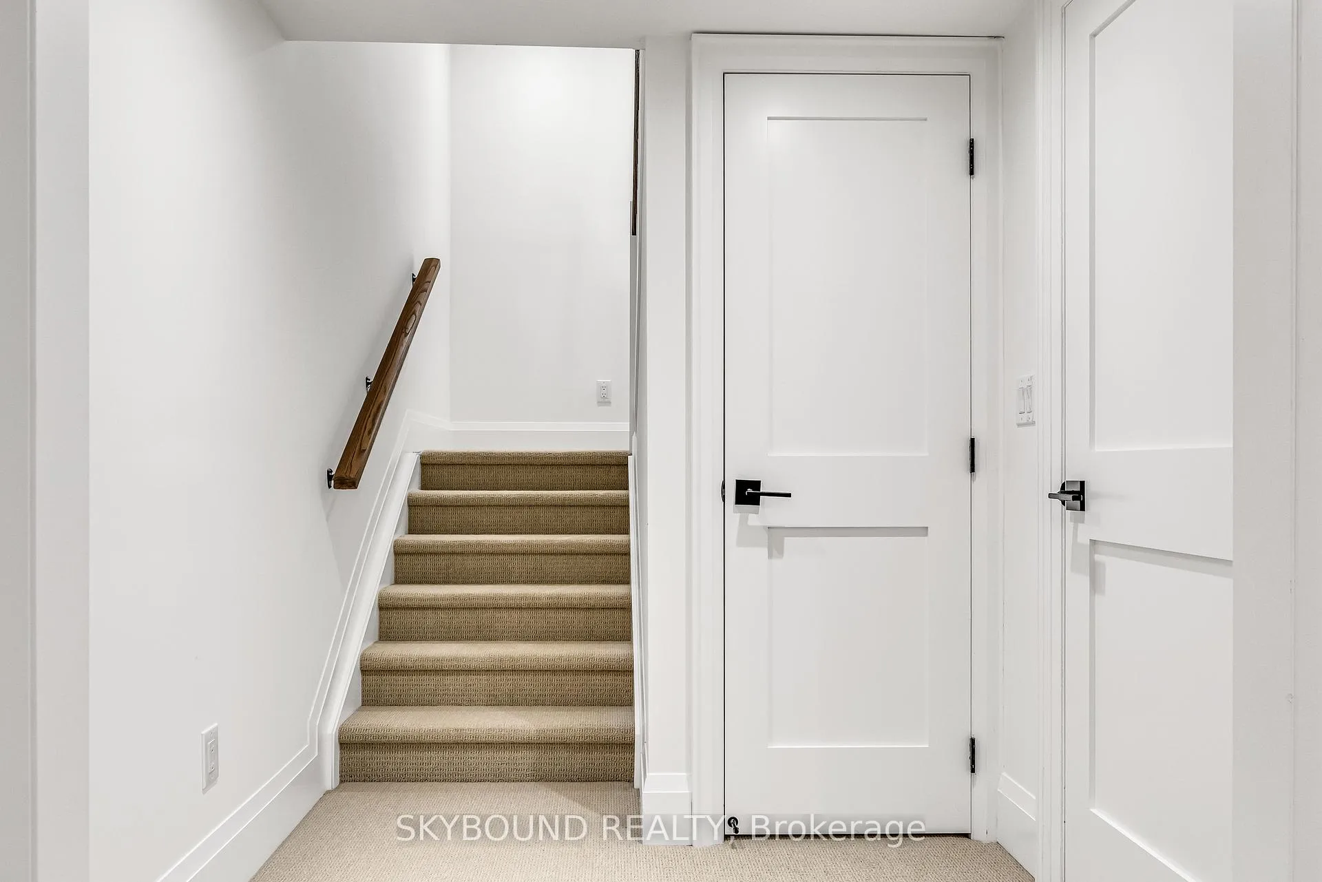 Photo 28 of 323 Mortimer Avenue, Toronto, Danforth Village-East York — HOMEH