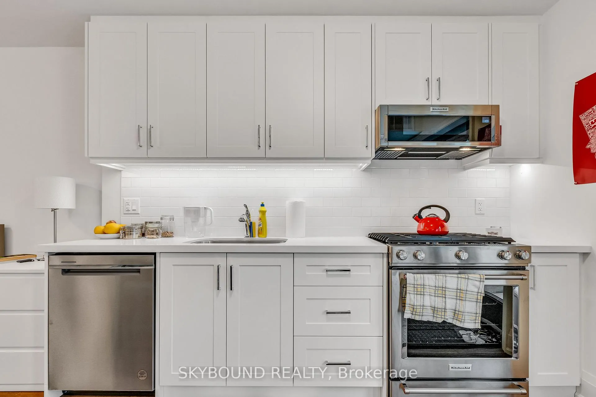 Photo 33 of 323 Mortimer Avenue, Toronto, Danforth Village-East York — HOMEH