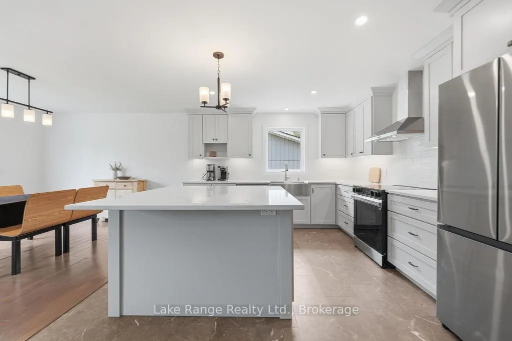 Photo 10 of 23 Parker Dr E, Morris Turnberry, Belgrave — HOMEH