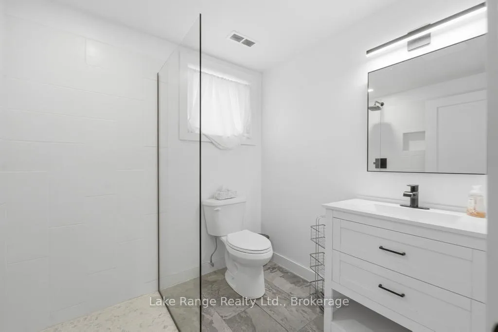 Photo 13 of 23 Parker Dr E, Morris Turnberry, Belgrave — HOMEH