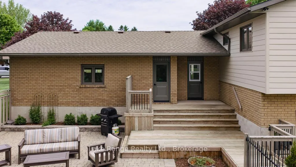 Photo 22 of 23 Parker Dr E, Morris Turnberry, Belgrave — HOMEH