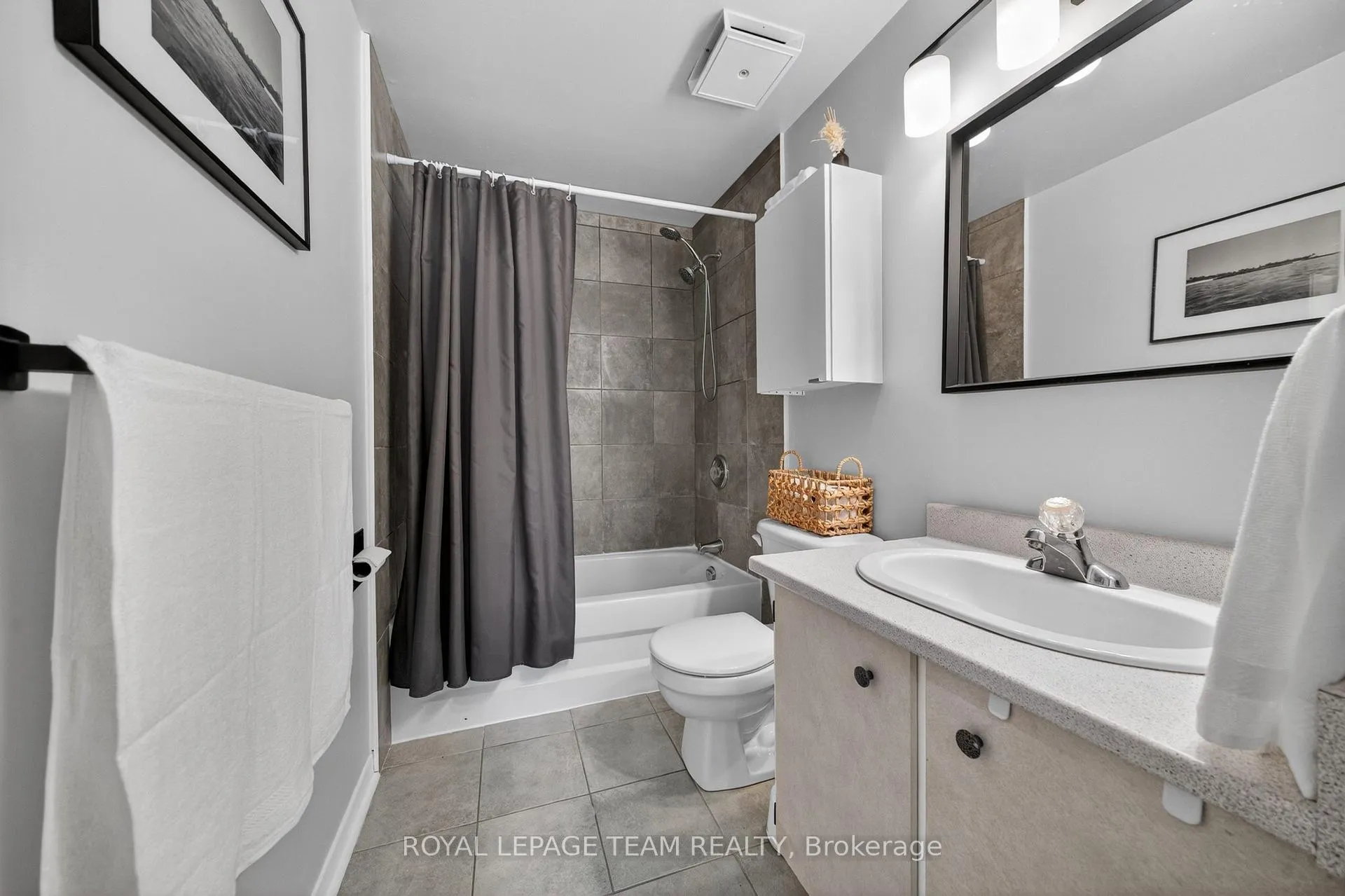 Photo 36 of Unit 37, 3315 Hogarth Avenue, Ottawa, Blossom Park/Kemp Park/Findlay Creek — HOMEH