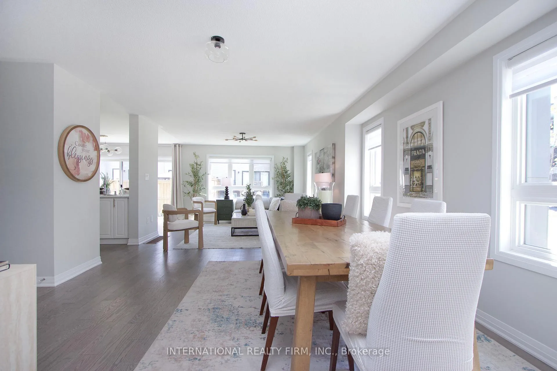 Photo 7 of Unit 33, 11 Caspian Square, Clarington, Bowmanville — HOMEH