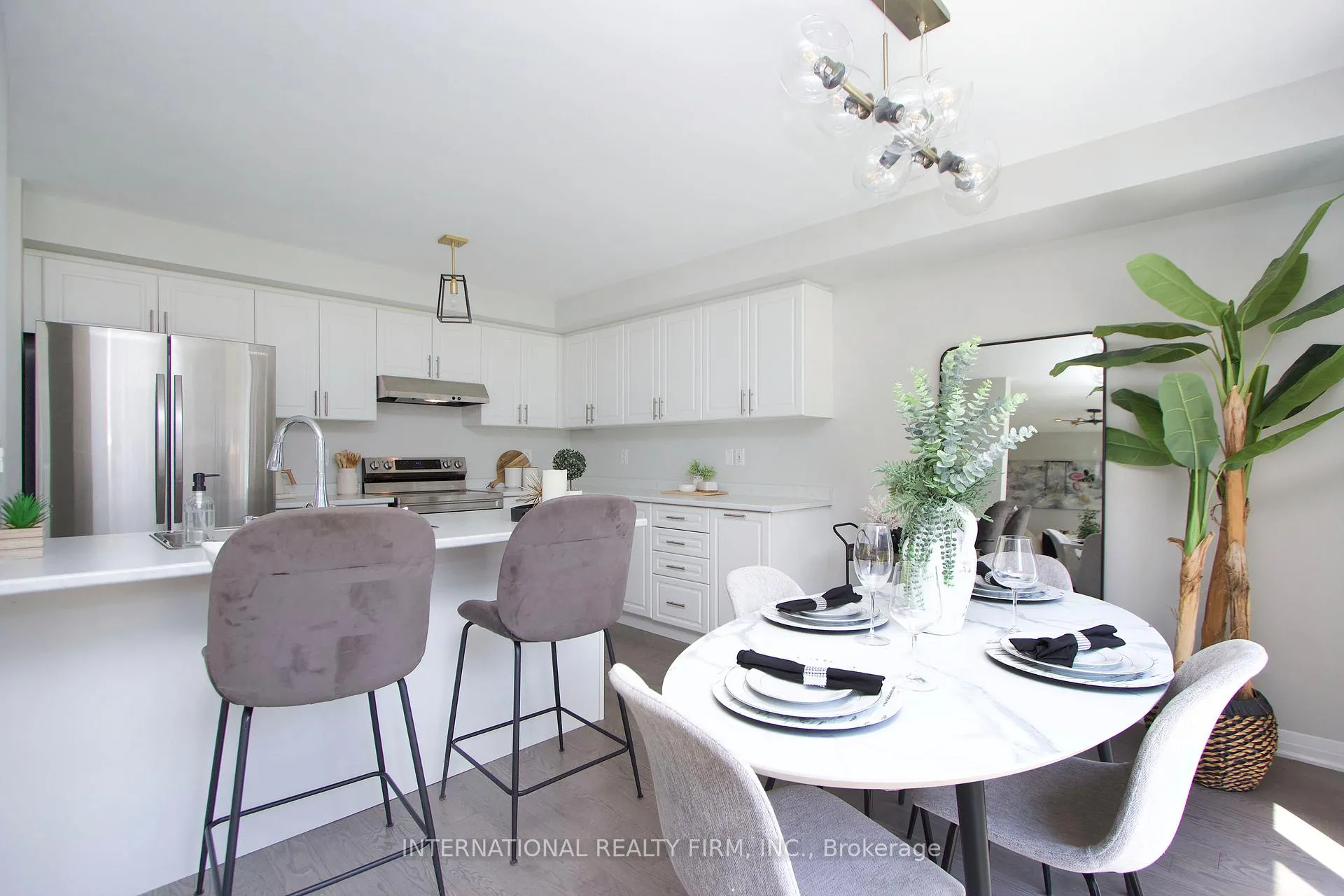Photo 15 of Unit 33, 11 Caspian Square, Clarington, Bowmanville — HOMEH