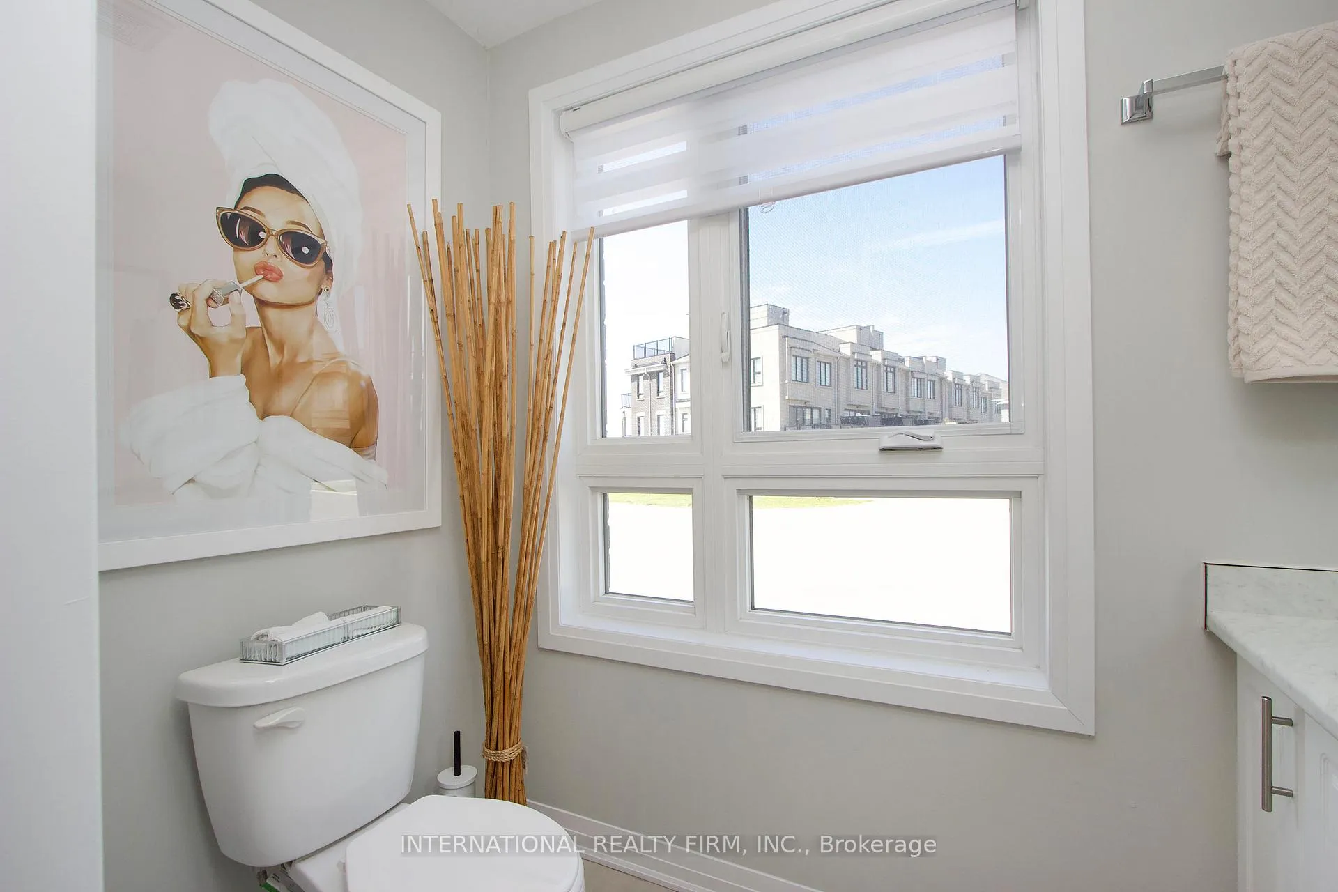 Photo 20 of Unit 33, 11 Caspian Square, Clarington, Bowmanville — HOMEH