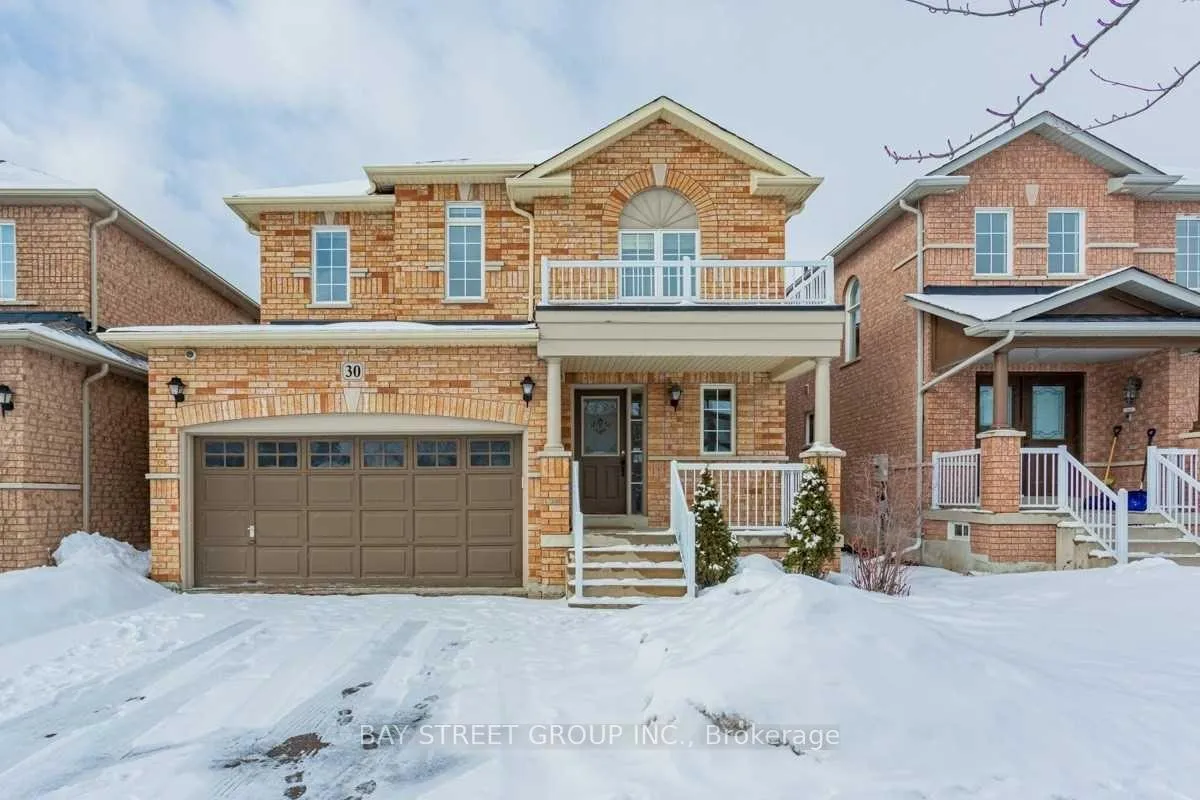 Photo 1 of 30 Delattaye Avenue, Aurora, Bayview Northeast — HOMEH