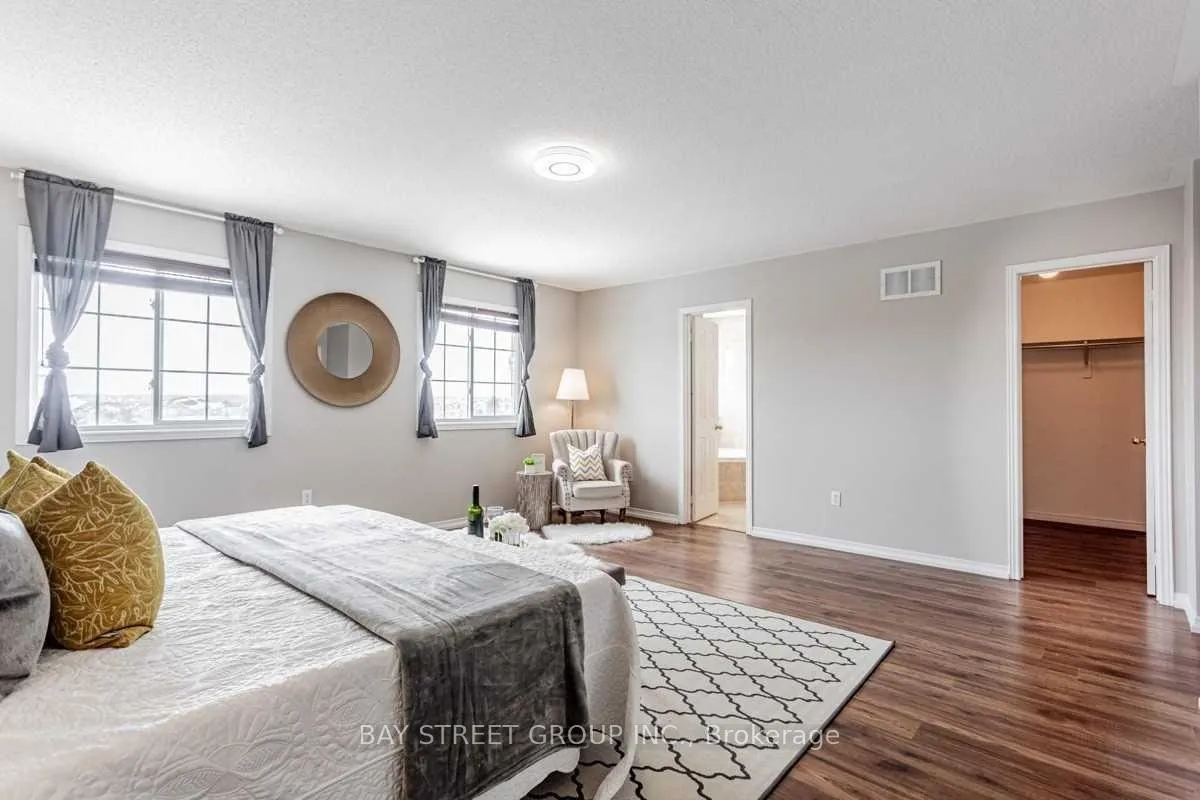 Photo 19 of 30 Delattaye Avenue, Aurora, Bayview Northeast — HOMEH