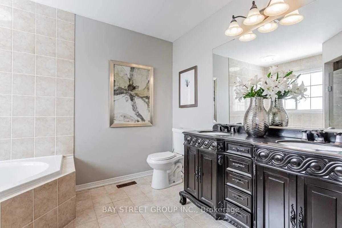 Photo 20 of 30 Delattaye Avenue, Aurora, Bayview Northeast — HOMEH