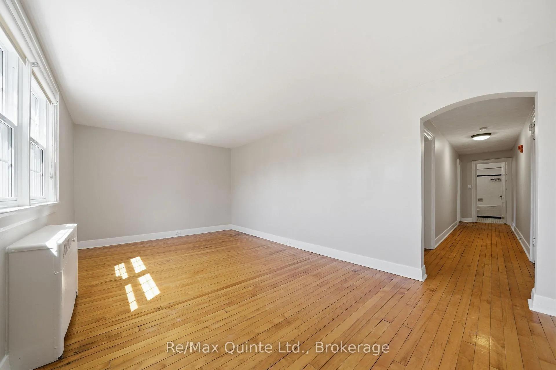 Photo 18 of 215 Victoria Avenue, Belleville, Belleville Ward — HOMEH