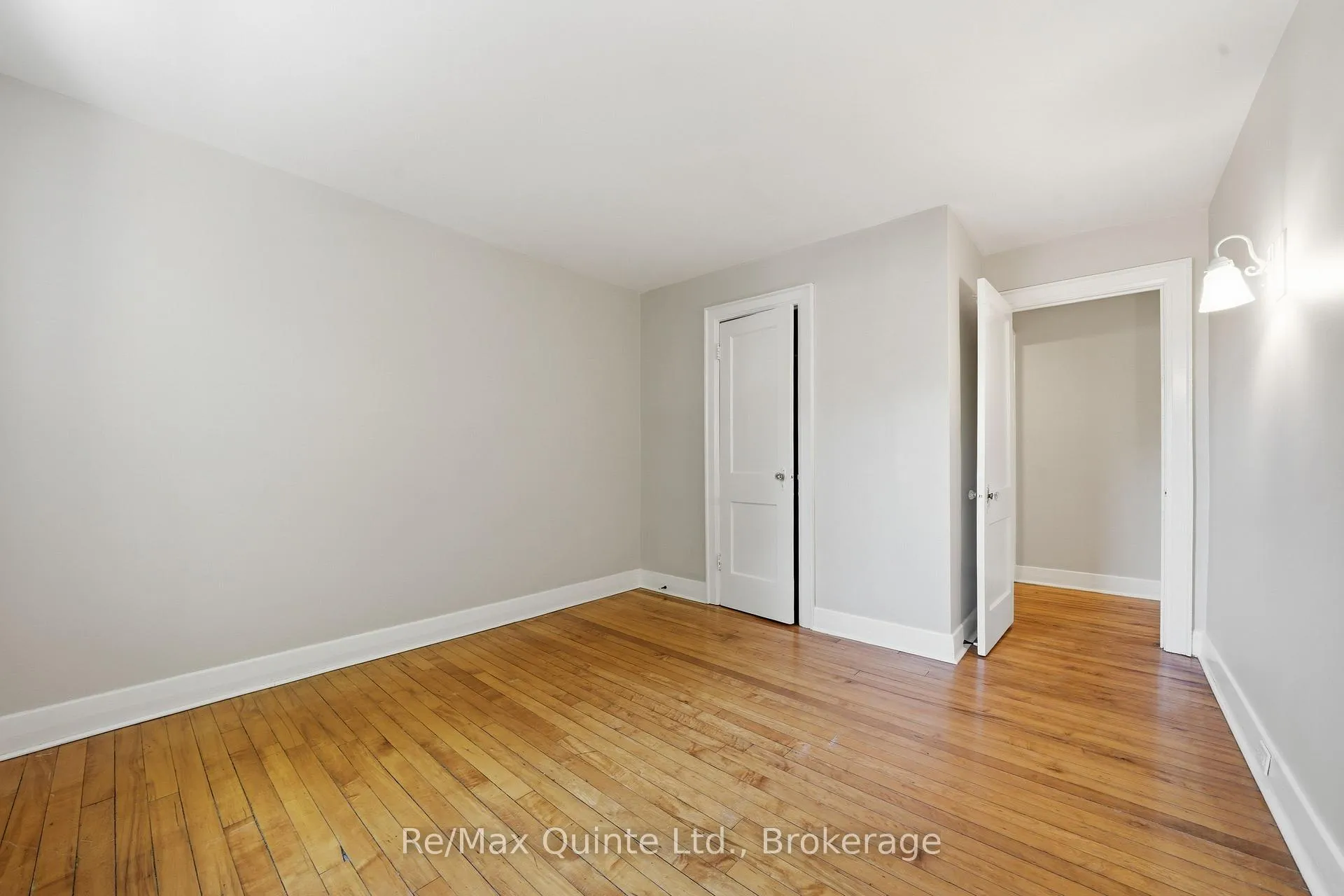 Photo 23 of 215 Victoria Avenue, Belleville, Belleville Ward — HOMEH