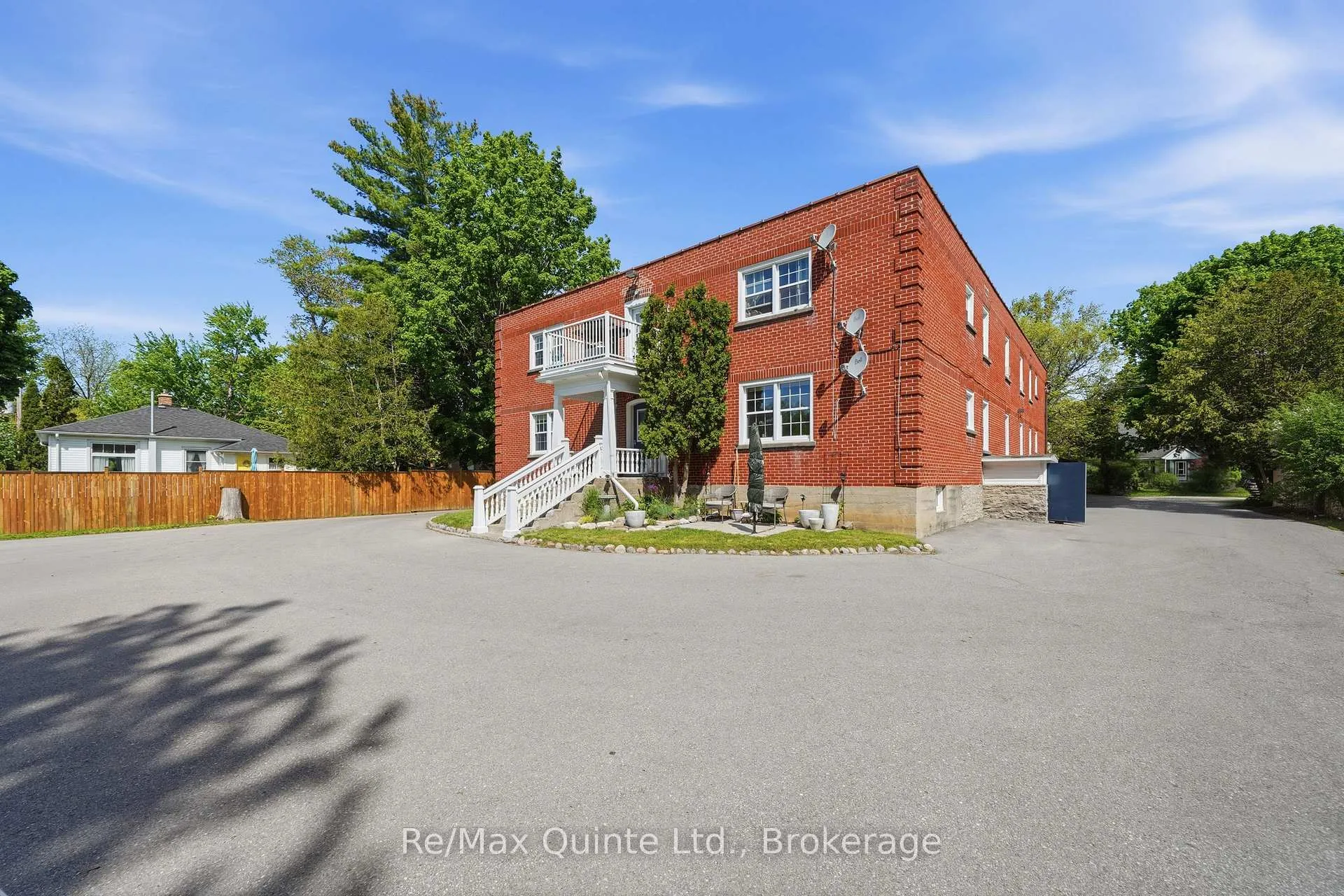 Photo 30 of 215 Victoria Avenue, Belleville, Belleville Ward — HOMEH