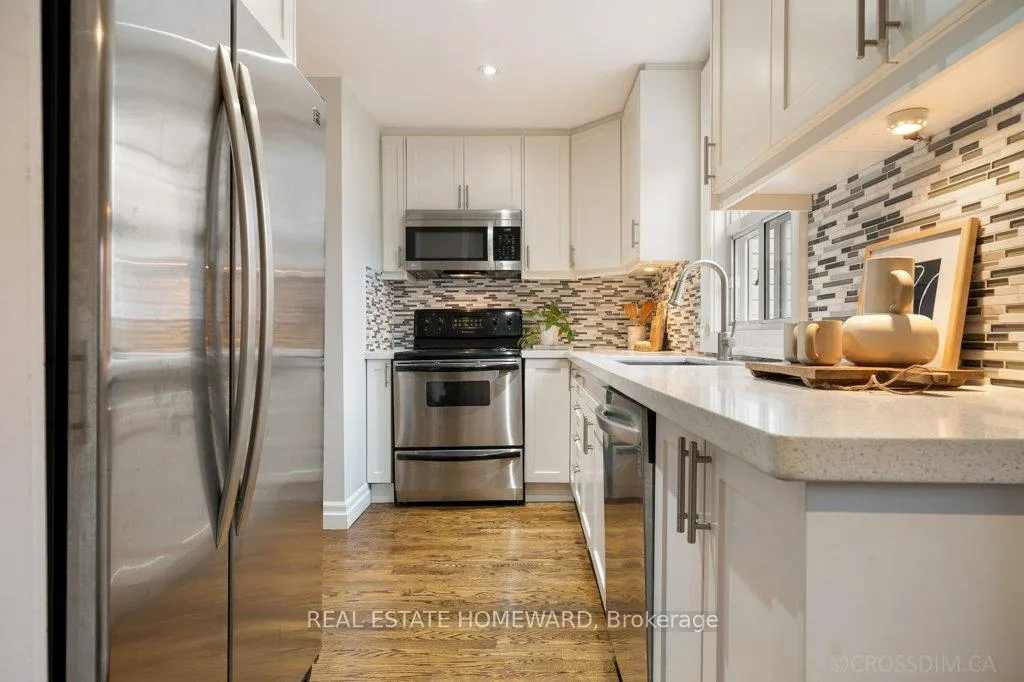 Photo 15 of 21 Queensdale Avenue, Toronto, Danforth Village-East York — HOMEH