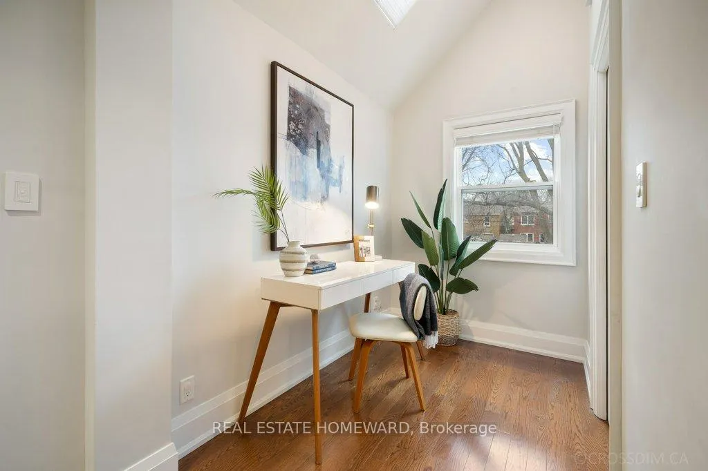 Photo 17 of 21 Queensdale Avenue, Toronto, Danforth Village-East York — HOMEH