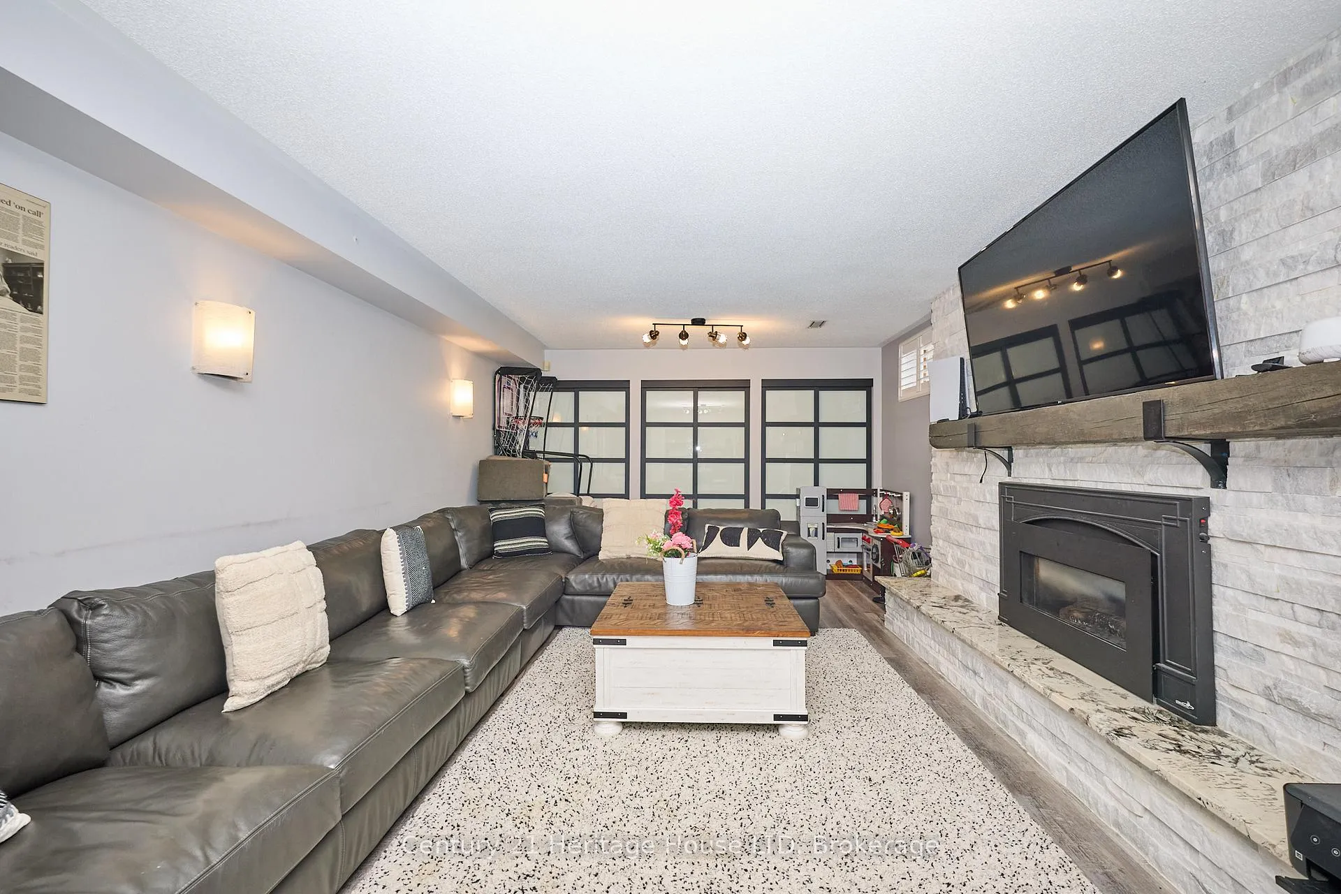 Photo 16 of 70 Taymall Street, Hamilton, Templemead — HOMEH