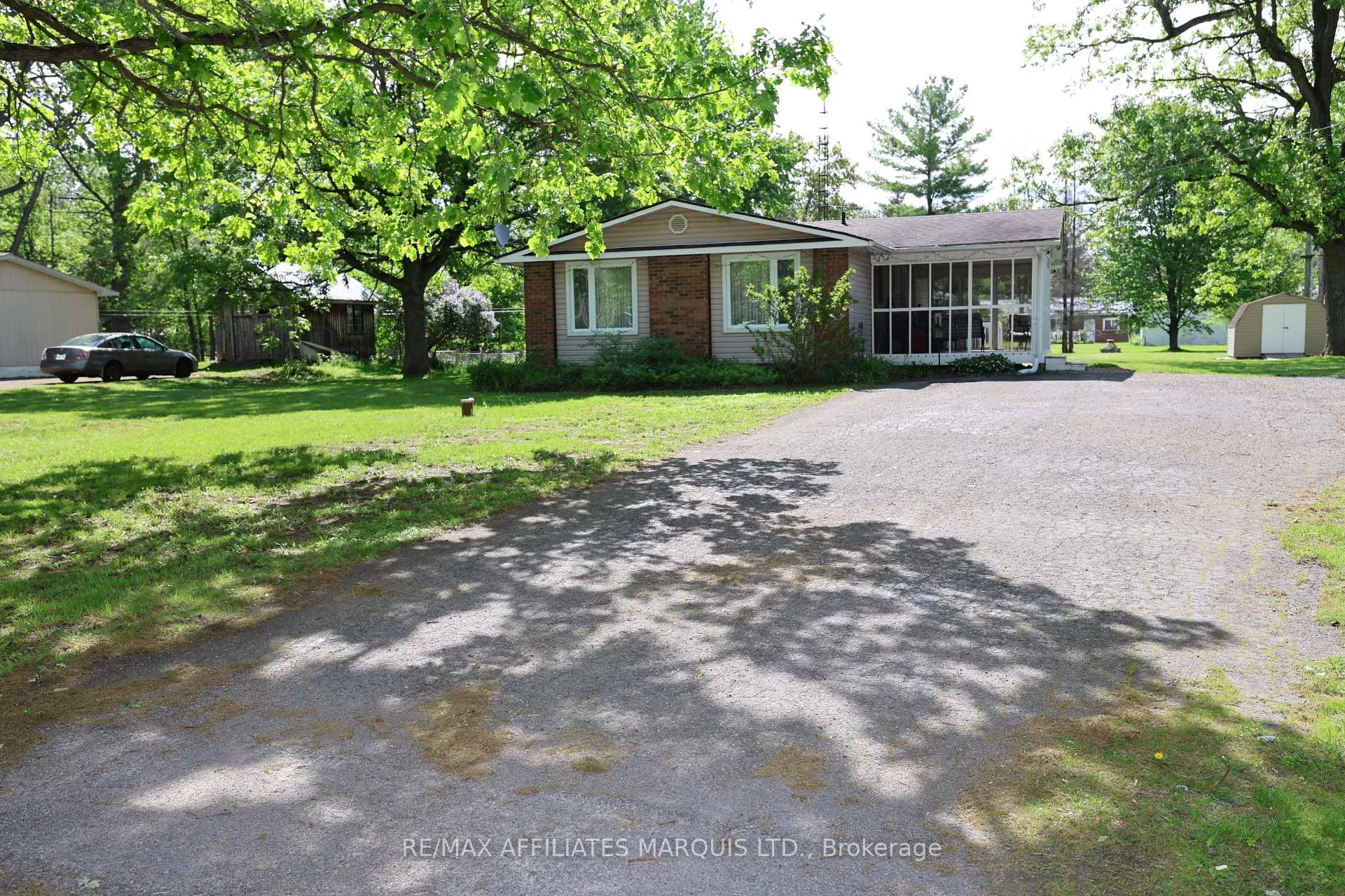 Photo 3 of 9 Sutton Drive, Edwardsburgh/Cardinal, Edwardsburgh/Cardinal Twp — HOMEH