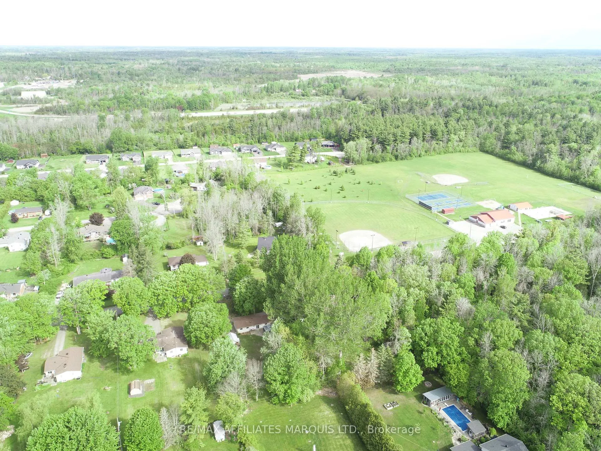Photo 9 of 9 Sutton Drive, Edwardsburgh/Cardinal, Edwardsburgh/Cardinal Twp — HOMEH