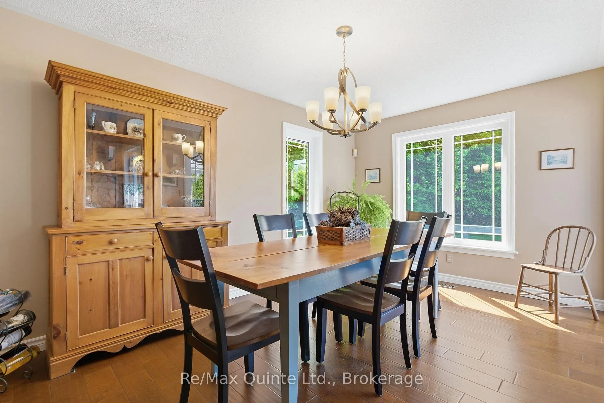 Photo 8 of 302 Clearview Road, Belleville, Thurlow Ward — HOMEH