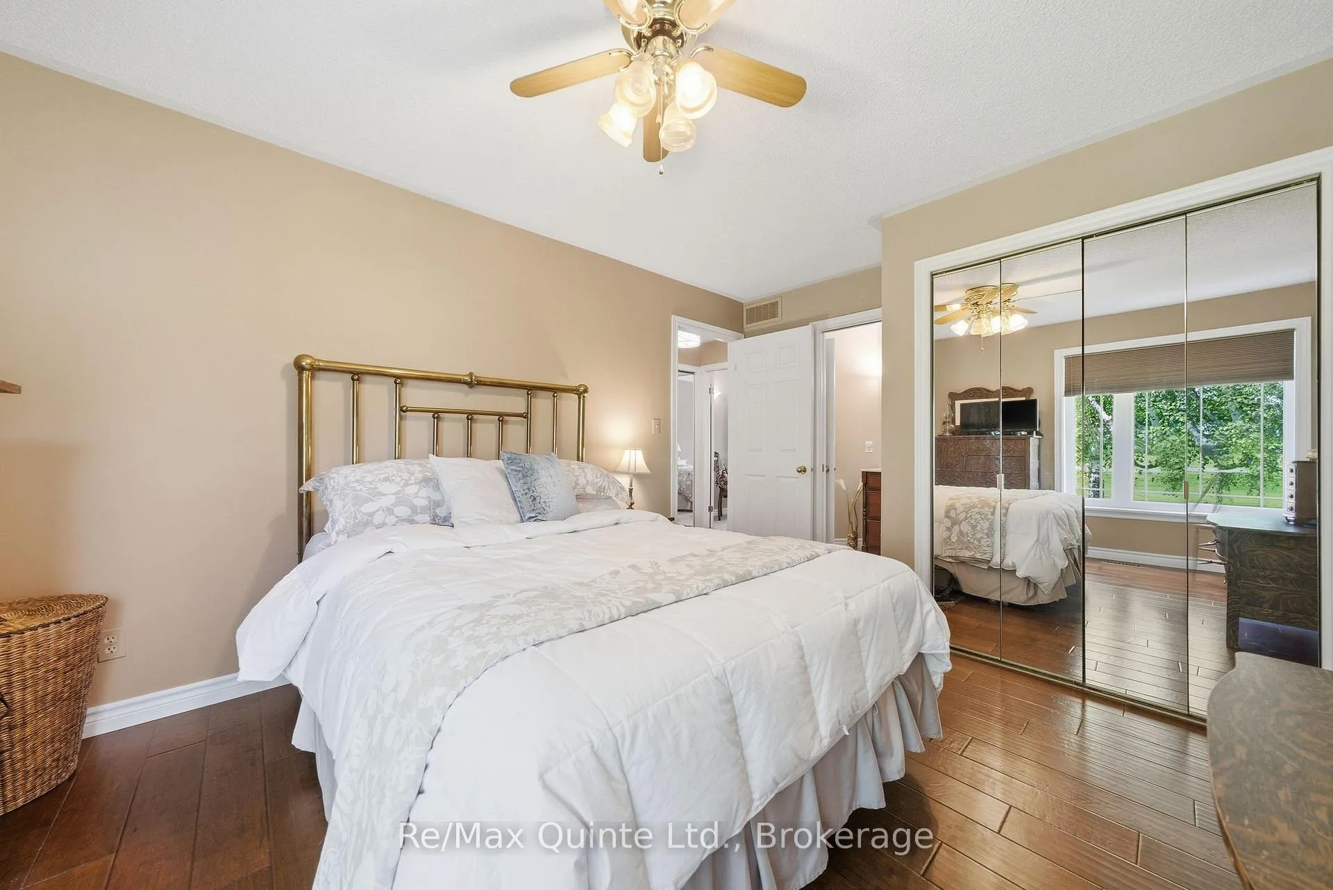 Photo 27 of 302 Clearview Road, Belleville, Thurlow Ward — HOMEH