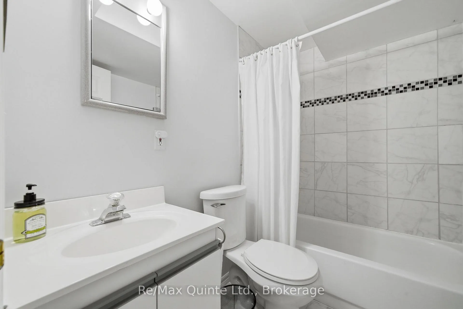 Photo 36 of 302 Clearview Road, Belleville, Thurlow Ward — HOMEH