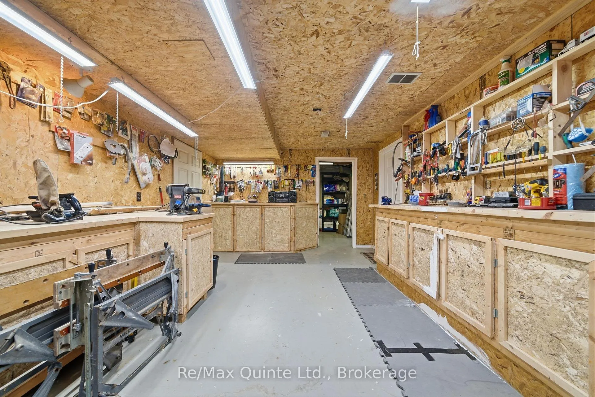 Photo 40 of 302 Clearview Road, Belleville, Thurlow Ward — HOMEH