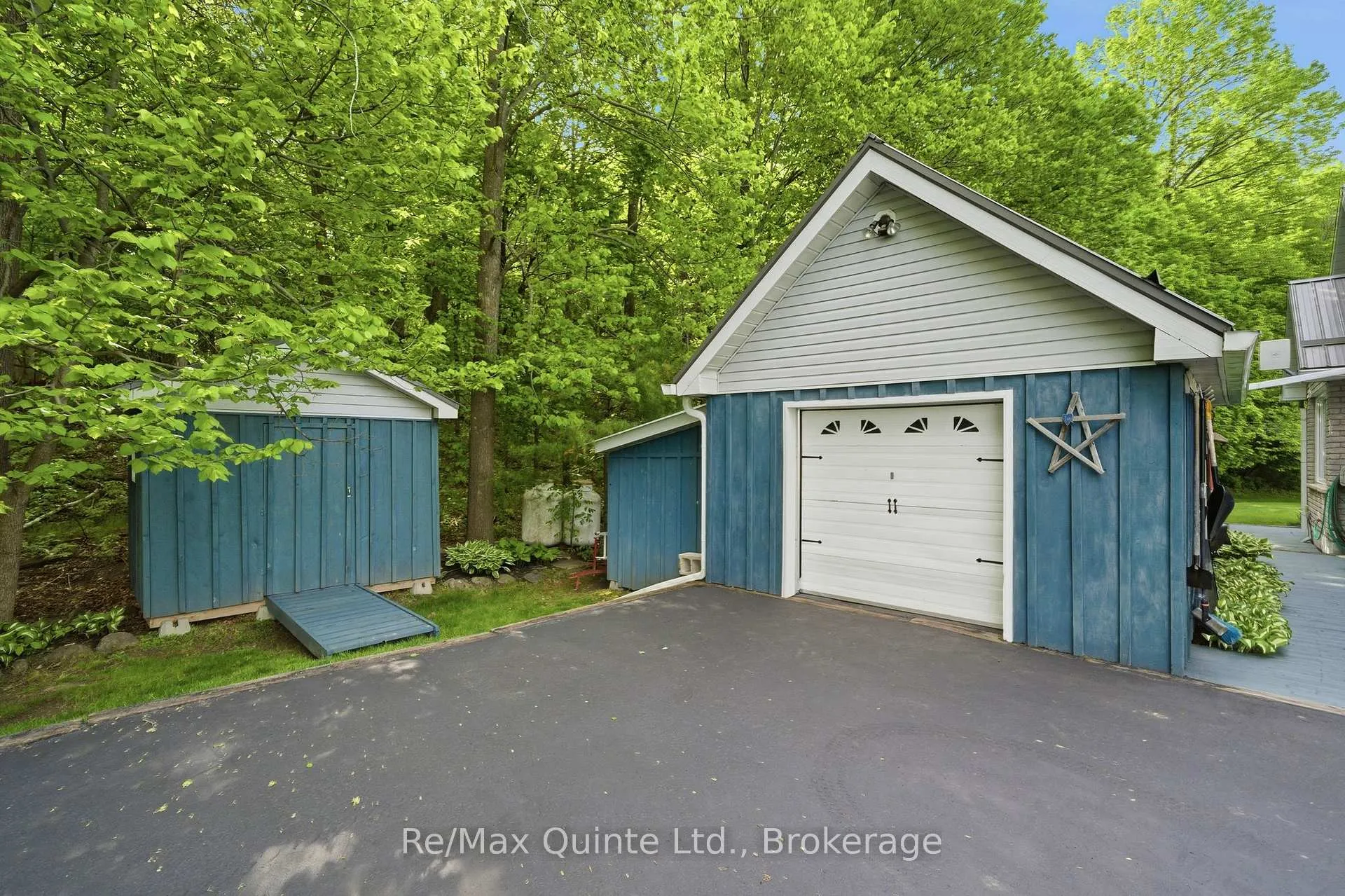 Photo 41 of 302 Clearview Road, Belleville, Thurlow Ward — HOMEH