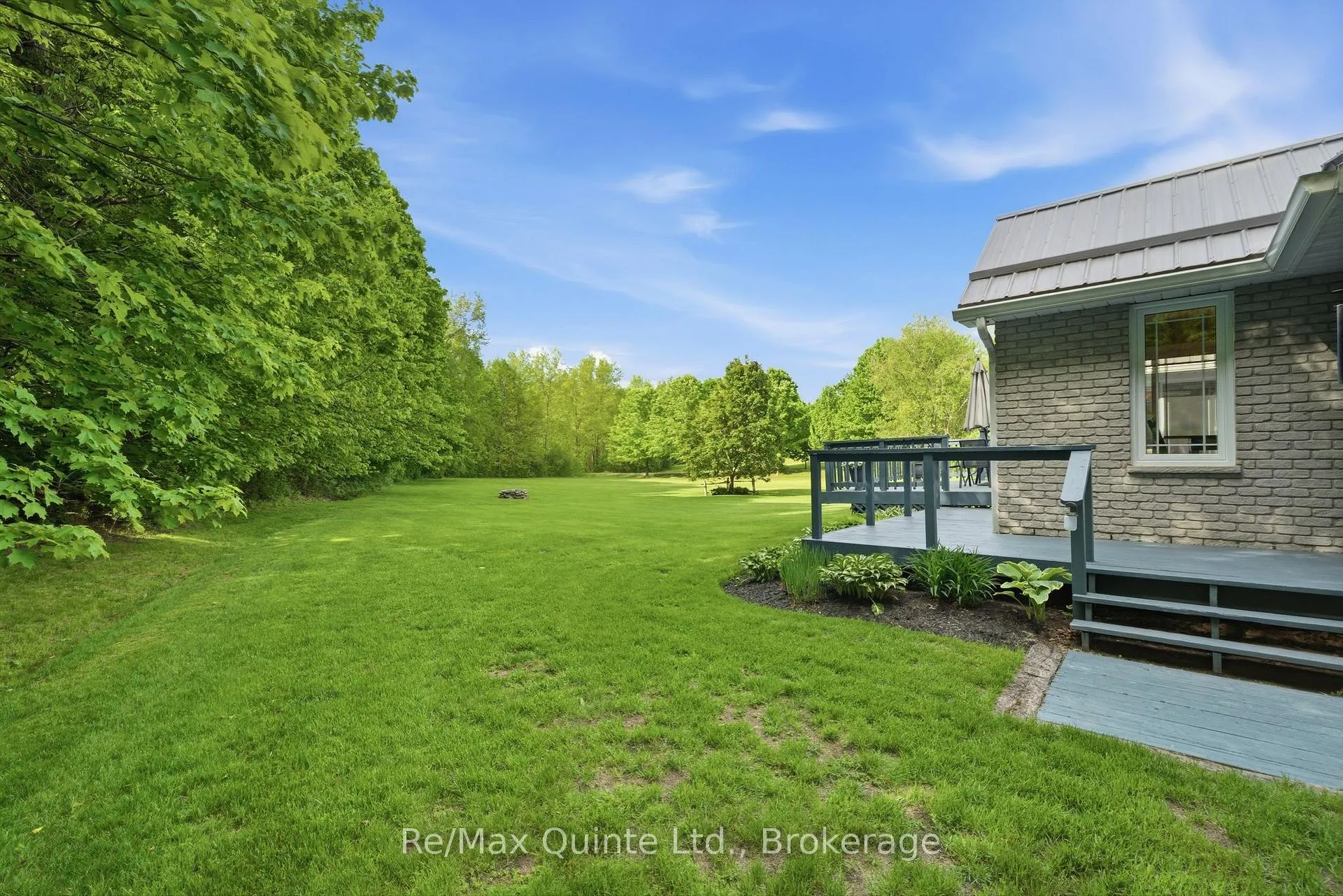 Photo 43 of 302 Clearview Road, Belleville, Thurlow Ward — HOMEH