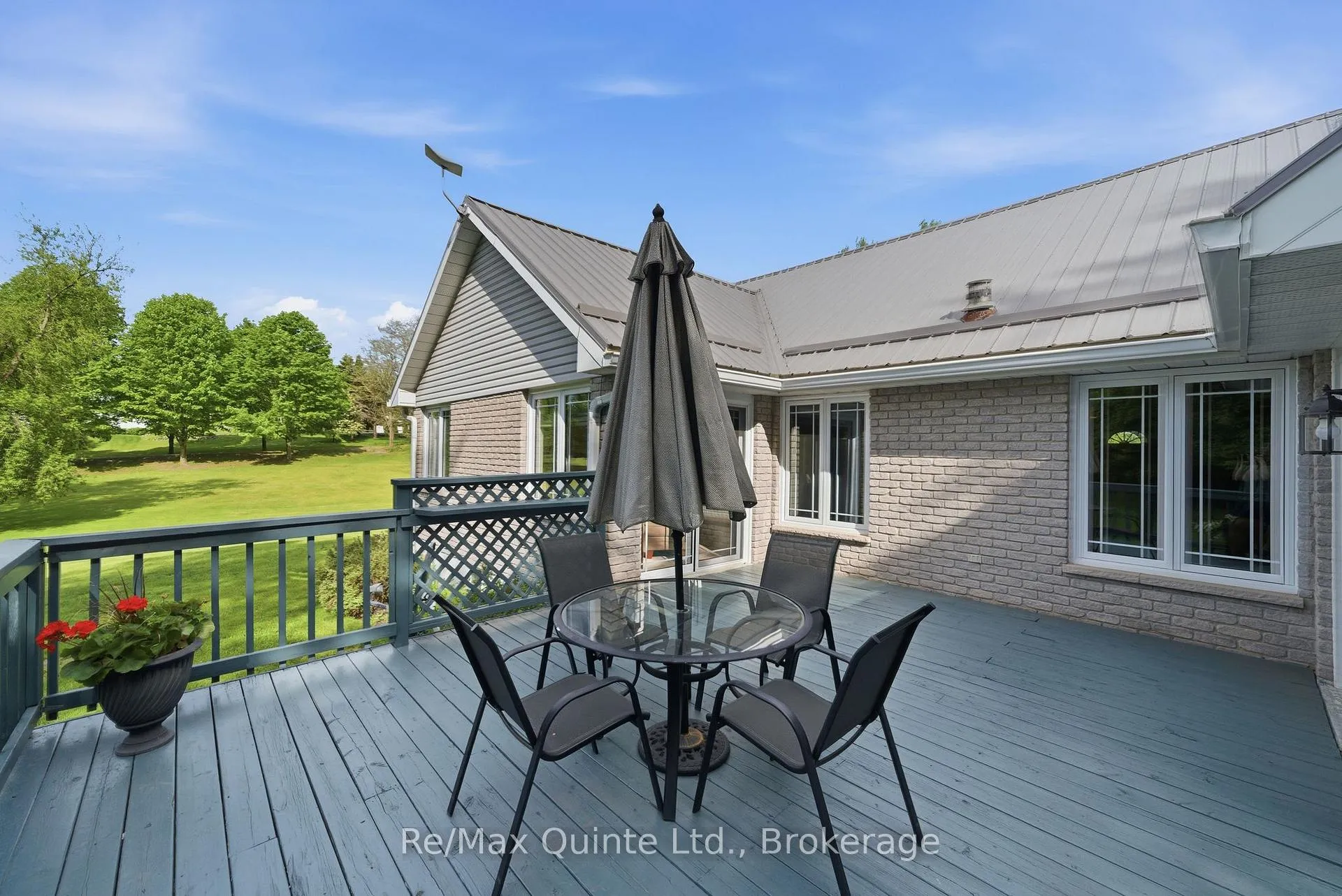 Photo 45 of 302 Clearview Road, Belleville, Thurlow Ward — HOMEH