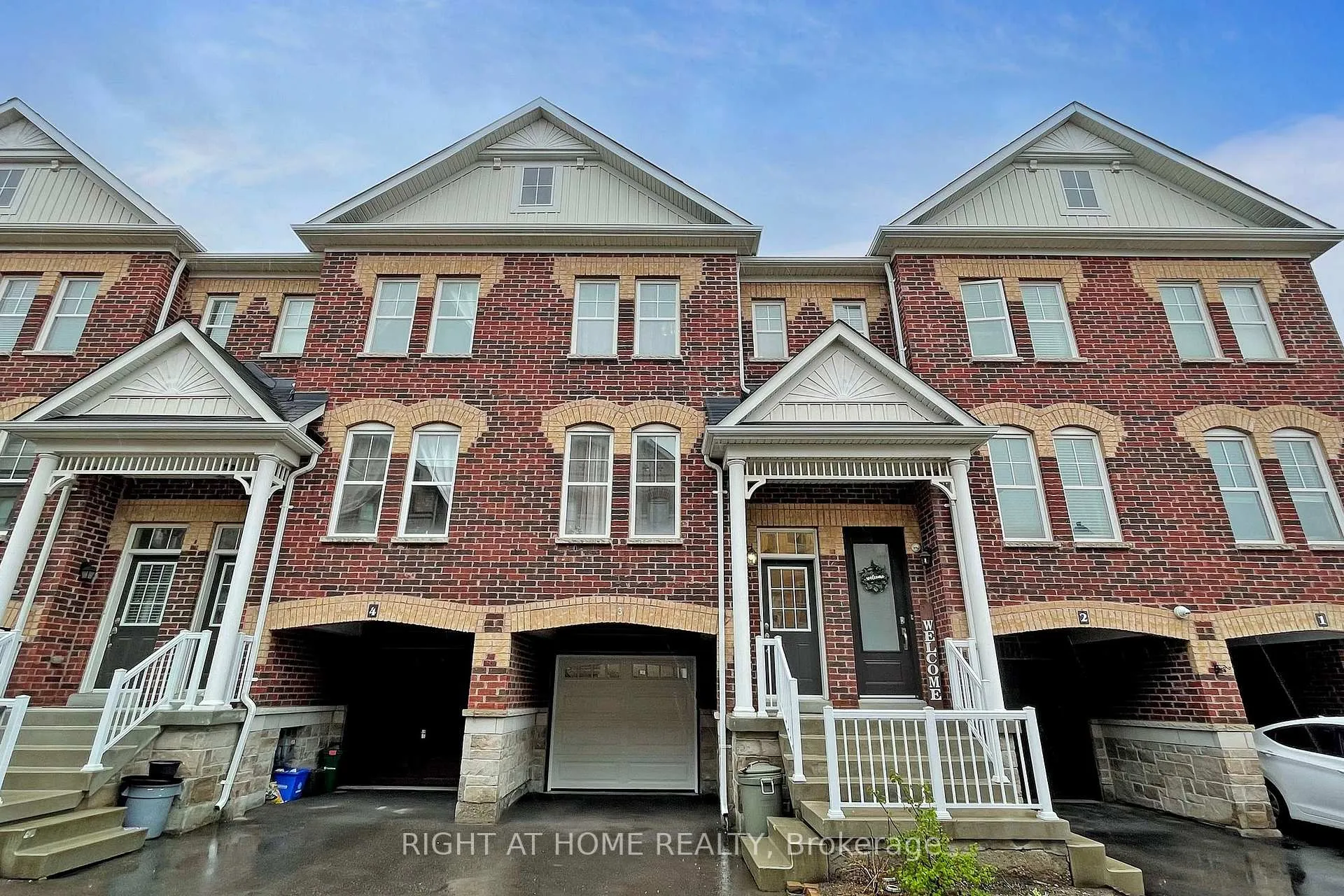 Front of Unit 3, 10 Porter Avenue W