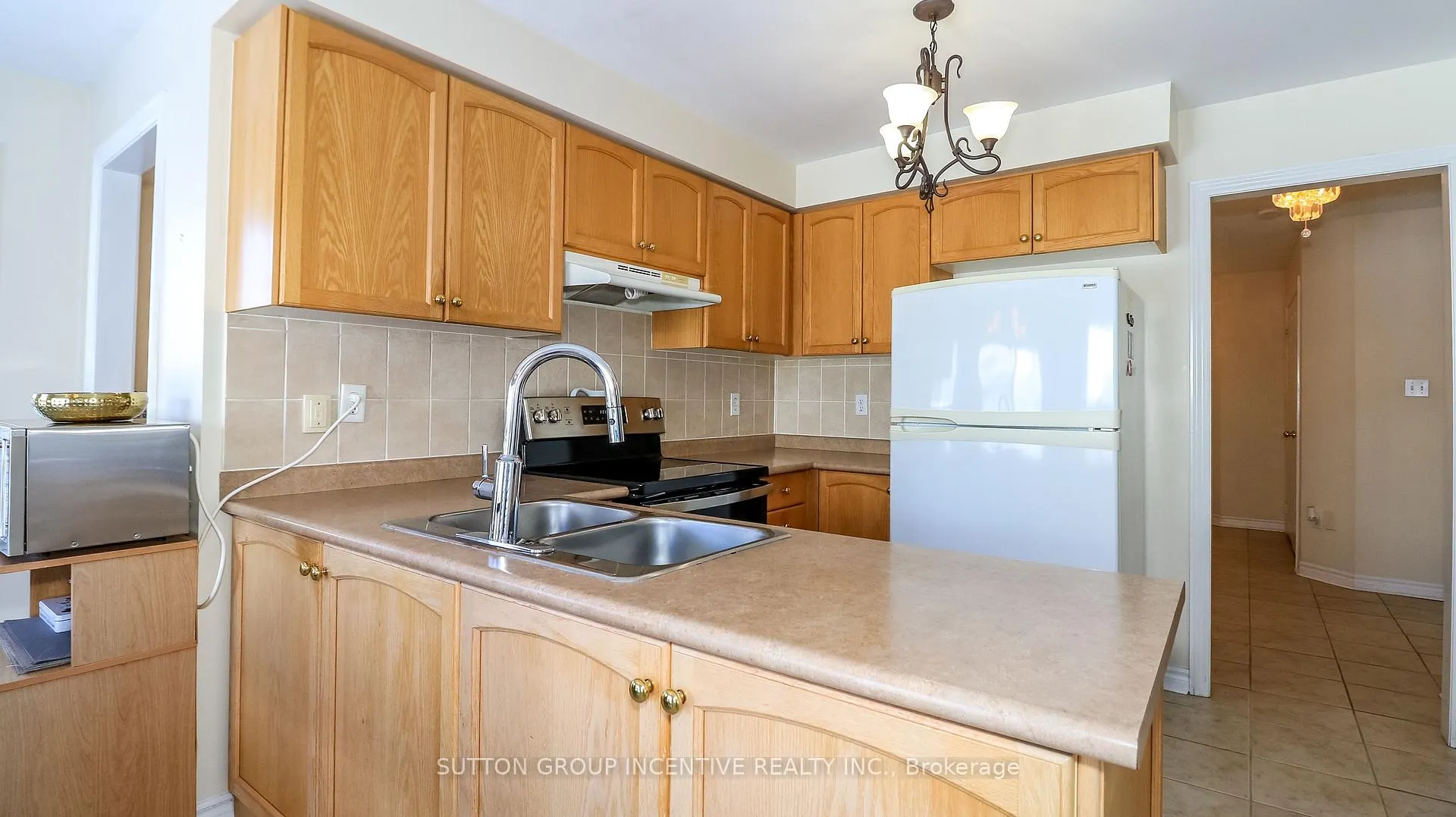 Photo 22 of 62 Birchwood Drive, Barrie, East Bayfield — HOMEH