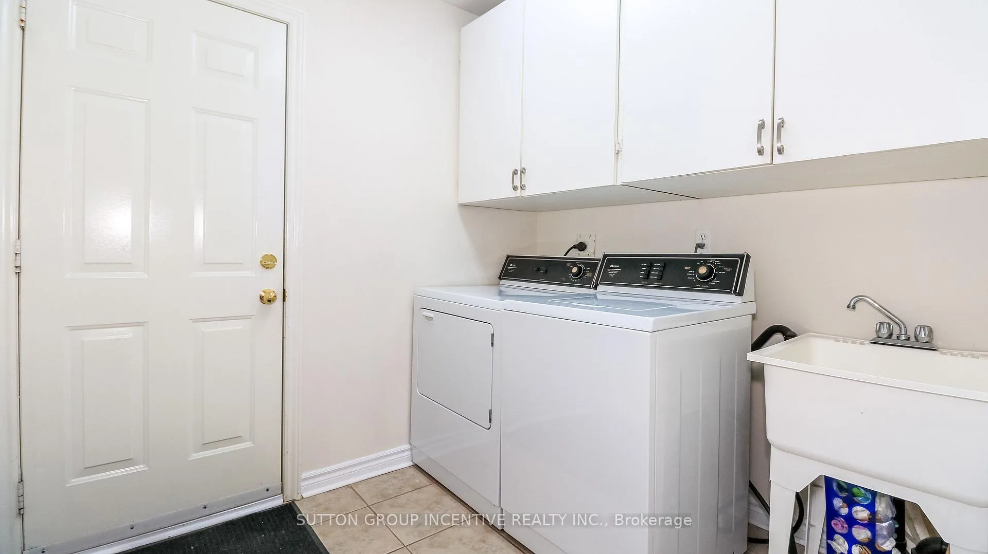 Photo 10 of 62 Birchwood Drive, Barrie, East Bayfield — HOMEH