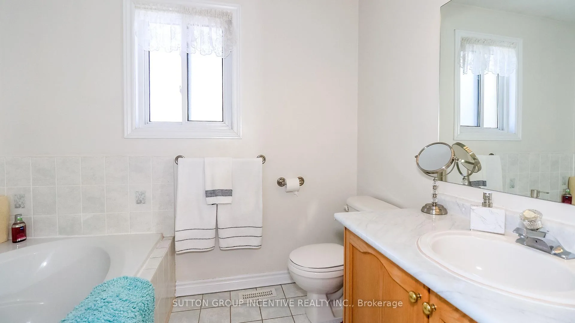 Photo 24 of 62 Birchwood Drive, Barrie, East Bayfield — HOMEH