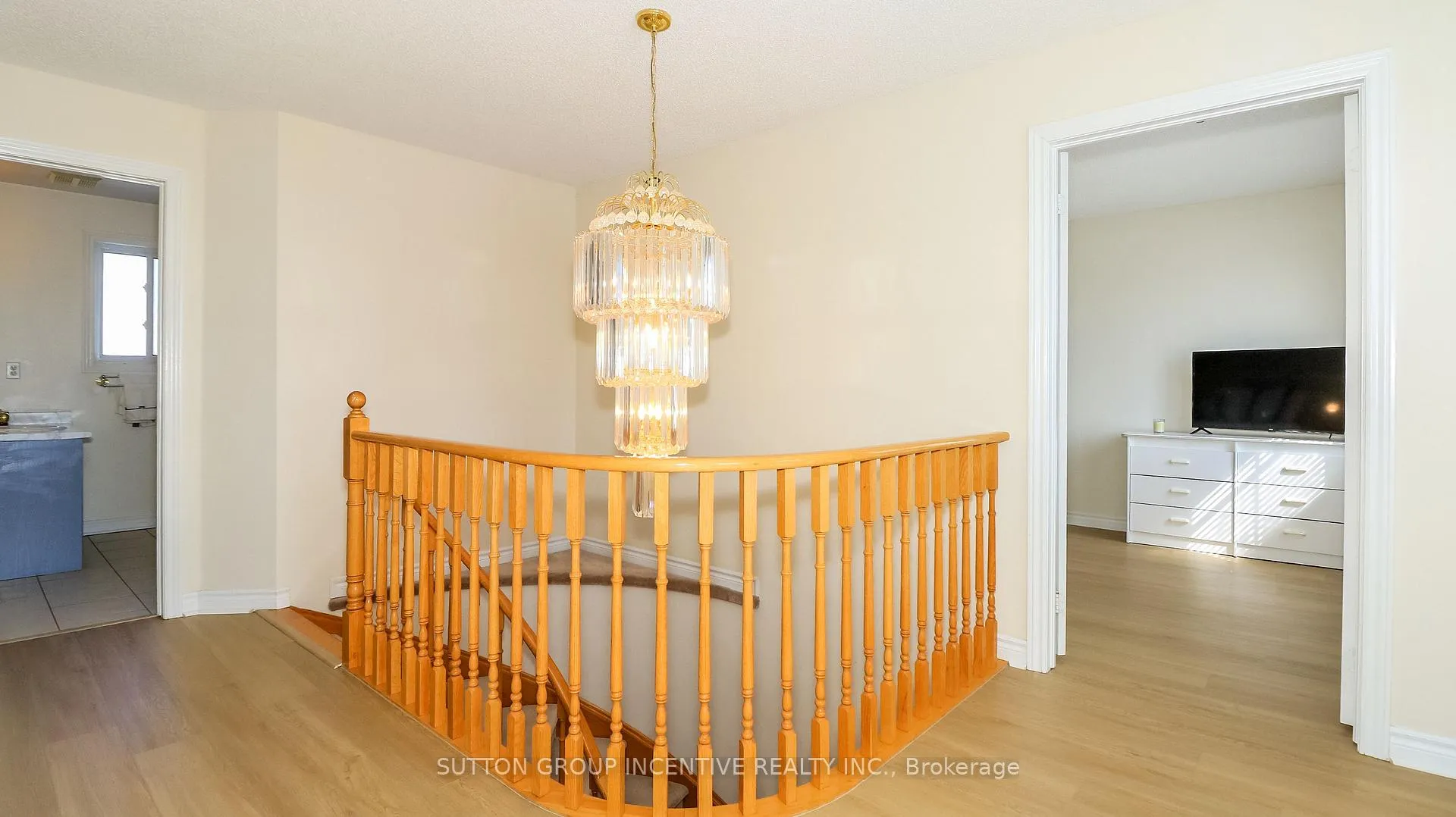 Photo 17 of 62 Birchwood Drive, Barrie, East Bayfield — HOMEH