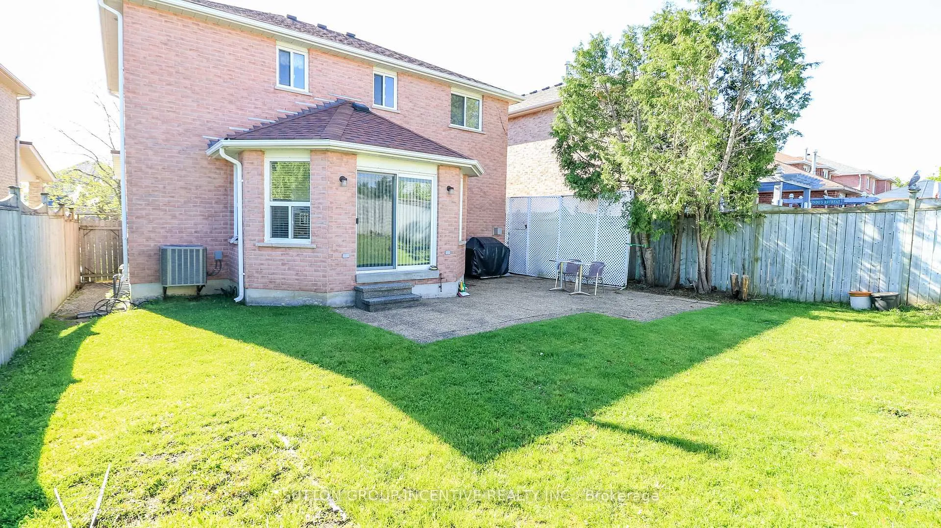Photo 19 of 62 Birchwood Drive, Barrie, East Bayfield — HOMEH