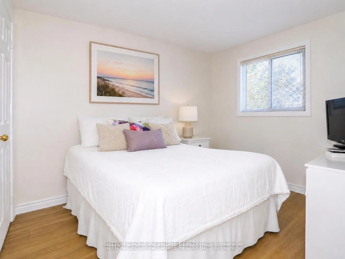Photo 14 of 62 Birchwood Drive, Barrie, East Bayfield — HOMEH